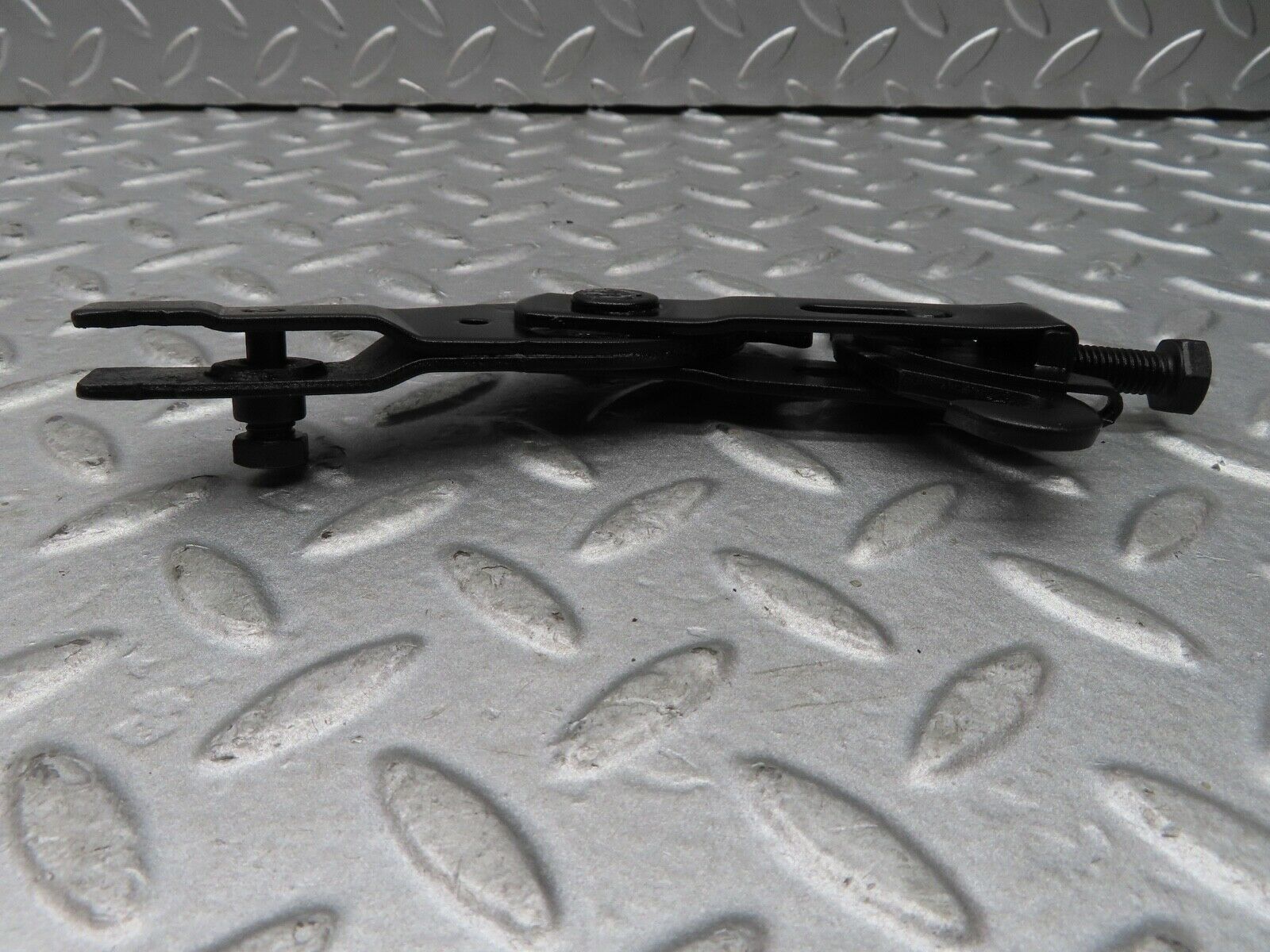 17352 Mercedes-Benz R129 300SL Coupe Handbrake Regulator