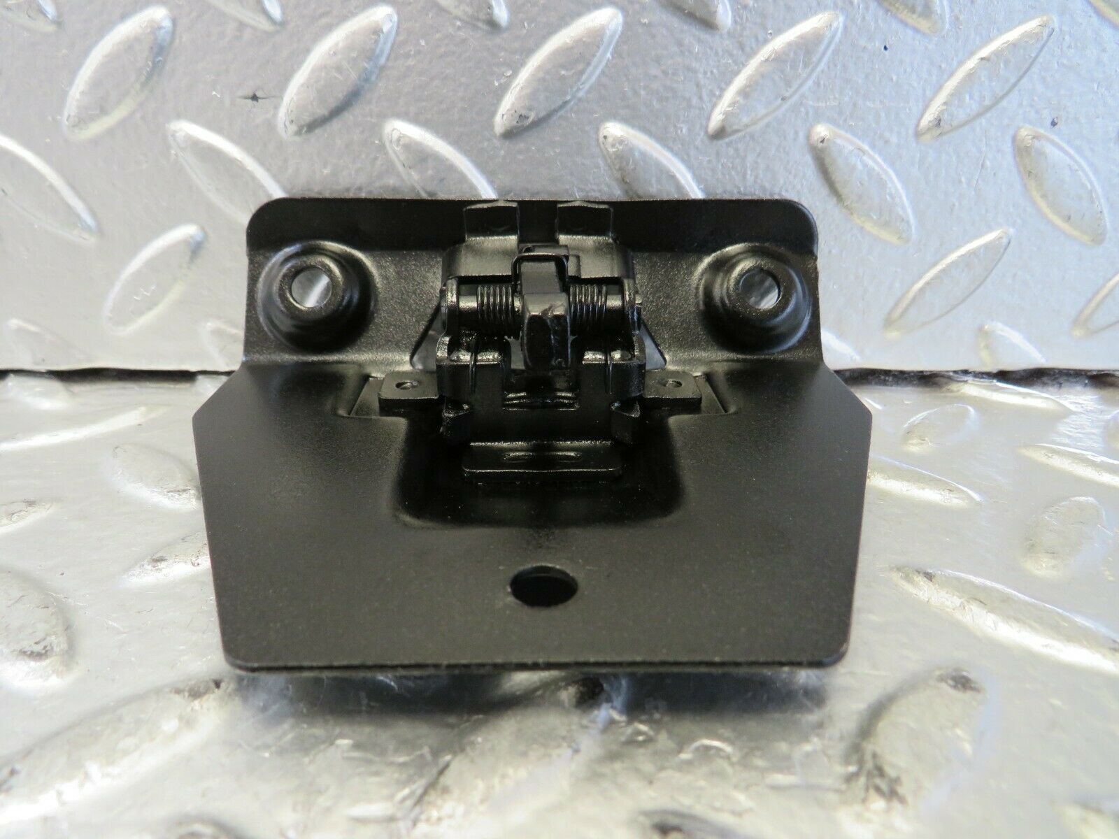 23398 Mercedes-Benz W116 350SE Trunk Boot Lock Latch 1137500285