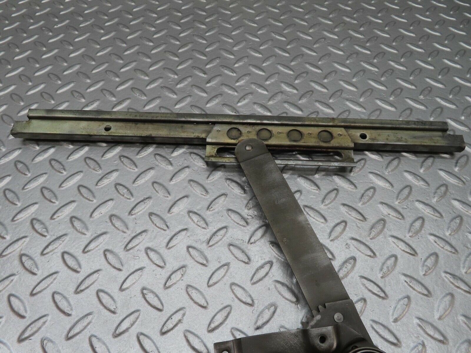 12858 Mercedes-Benz W111 220SE Rear Right Manual Window Regulator