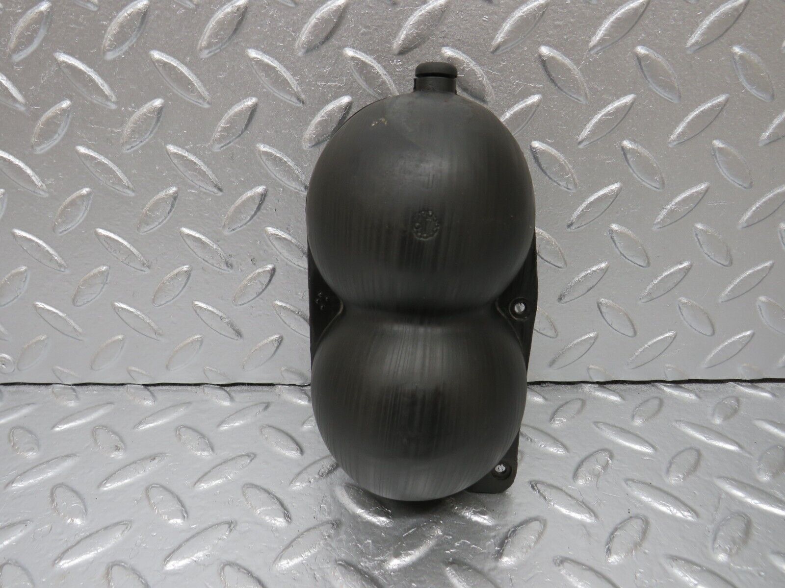 33990 Mercedes-Benz W124 260E Vacuum Reservoir Tank