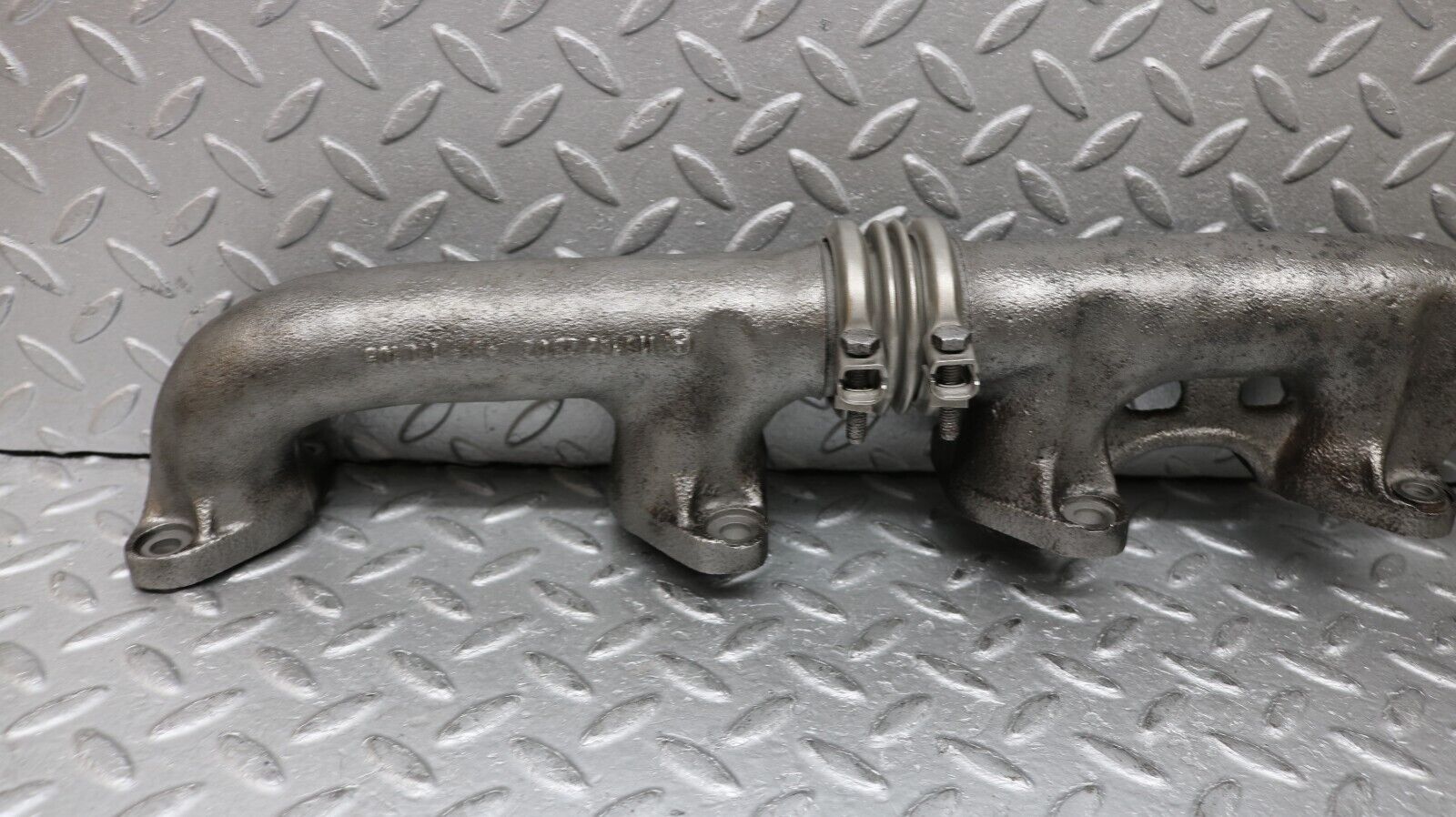 37250 Mercedes-Benz C126 420SEC Coupe Exhaust Manifold Left Side 1161422302