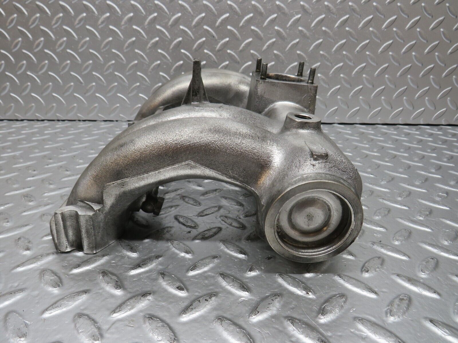 31142 Mercedes-Benz W123 200D Wagon Intake Manifold 6151410201