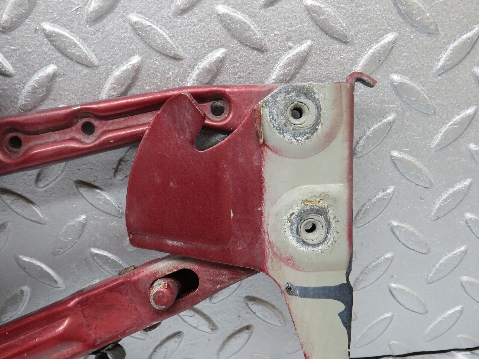 38505 Mercedes-Benz R129 280SL Coupe Bonnet Hinge Right 1298800228 1298870274