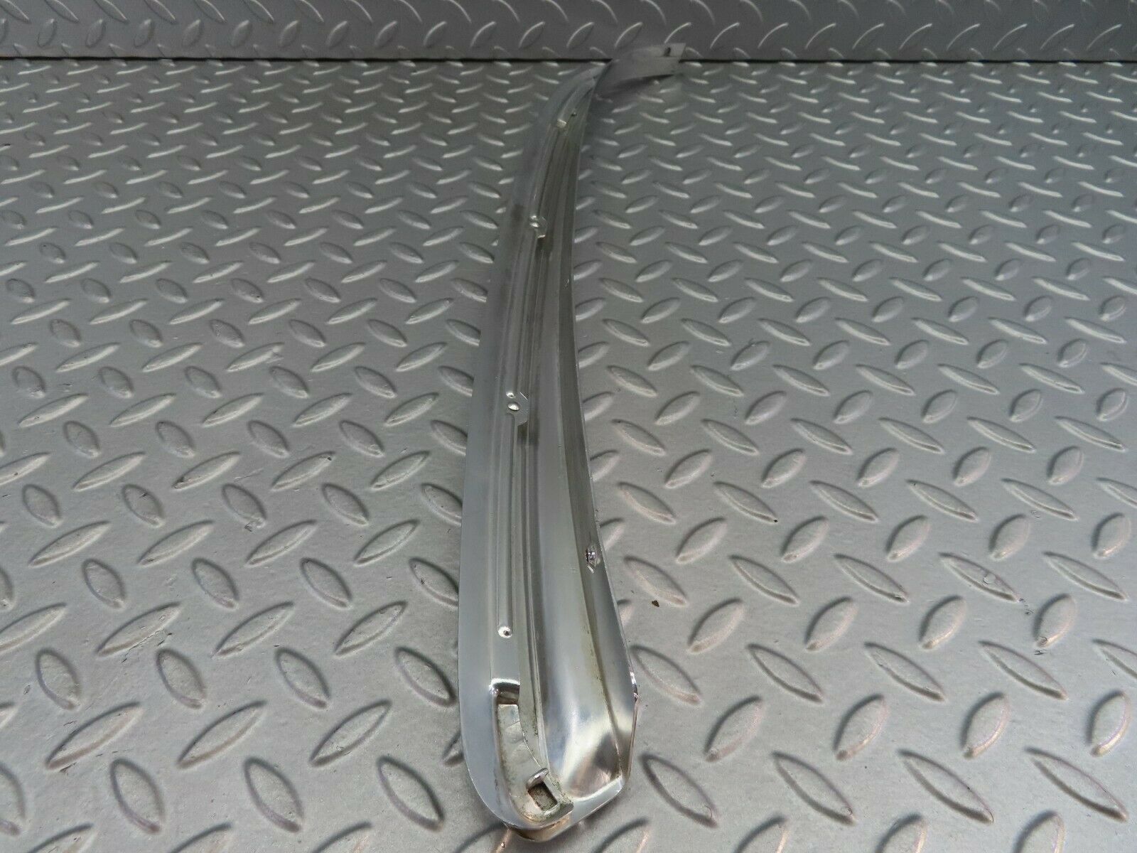 7439 Mercedes-Benz W116 450SE Roof Chrome Moulding Left Side