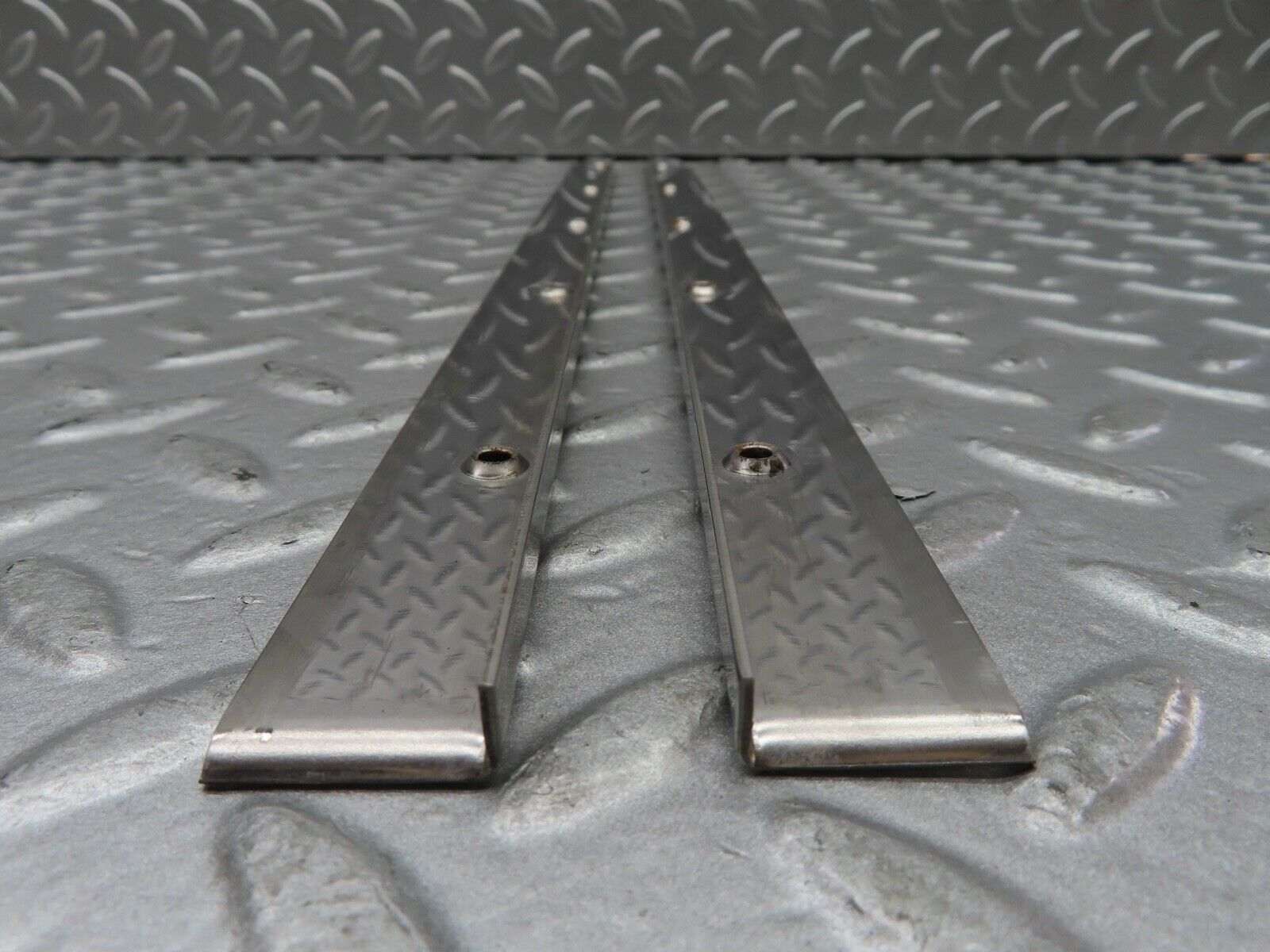 20363 Mercedes-Benz W114 280CE Coupe Sunroof Chrome Trim Set