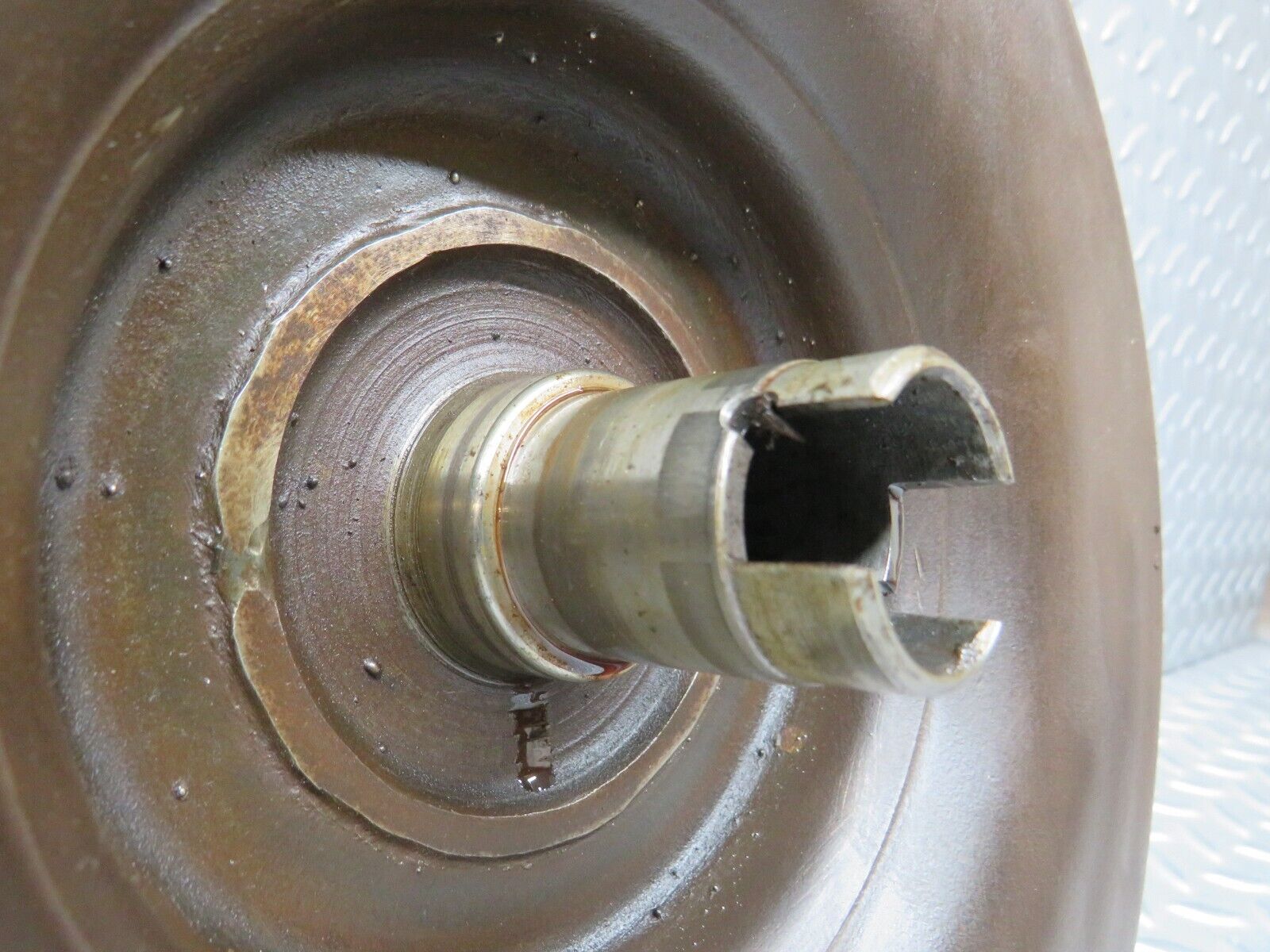 37637 Mercedes-Benz W109 300SEL Torque Converter 1092500902