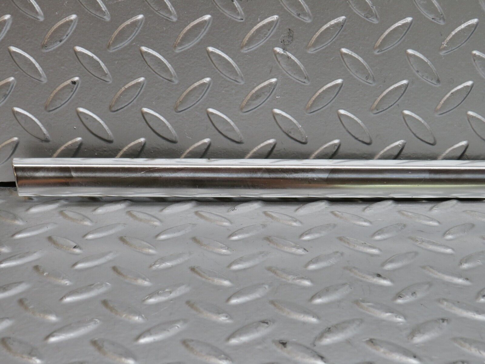 28232 Mercedes-Benz S123 240D Wagon Rear Left Window Chrome Moulding Trim