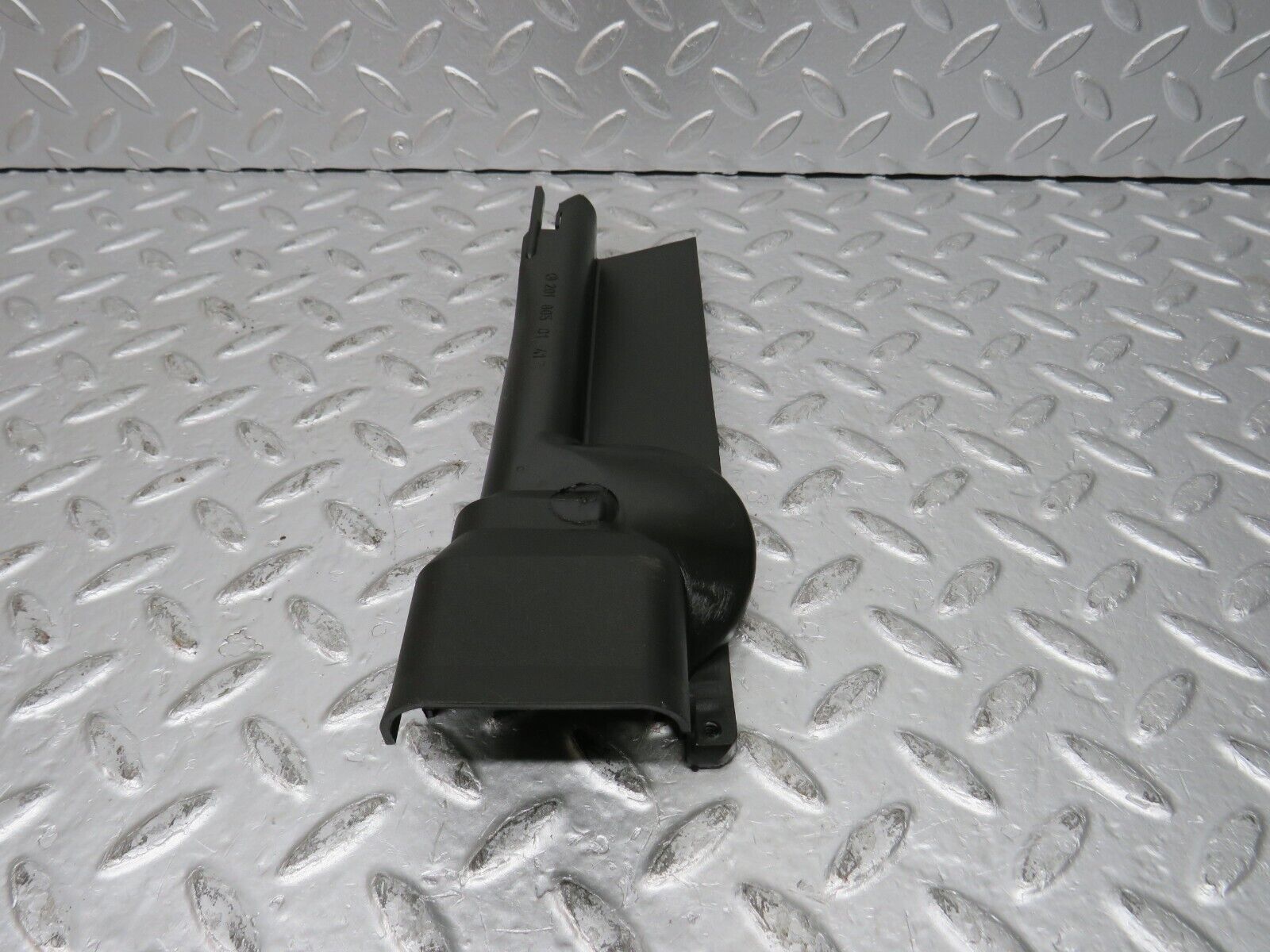 31861 Mercedes-Benz W201 190LE 1.8L Boot Lid Lock Cover 2018050141