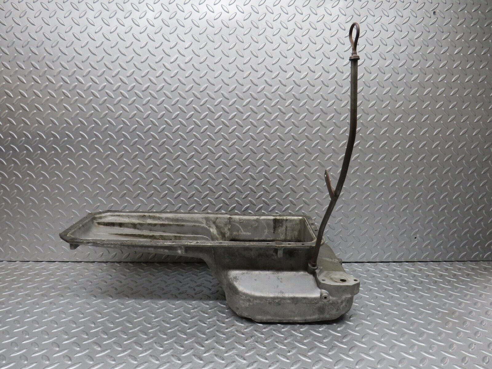 37672 Mercedes-Benz W109 300SEL Oil Pan Oil Sump 1160101413