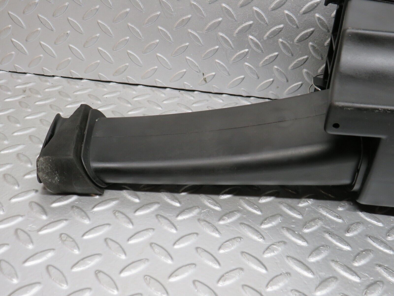 39673 Mercedes-Benz R129 320SL Coupe Air Filter Box Housing 1040900501 4616885903