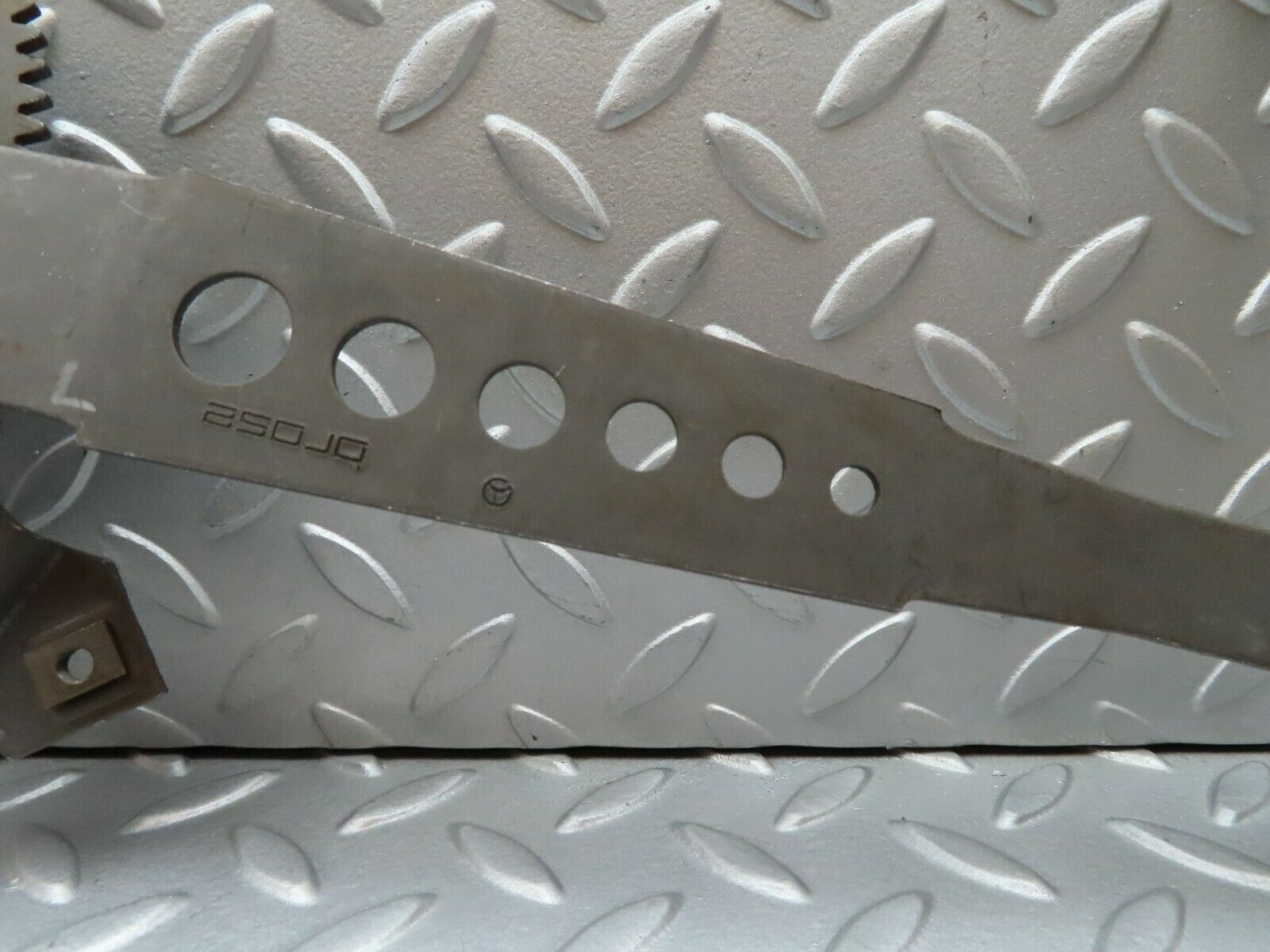 3729 Mercedes-Benz S123 200T Wagon Rear Right Manual Window Regulator