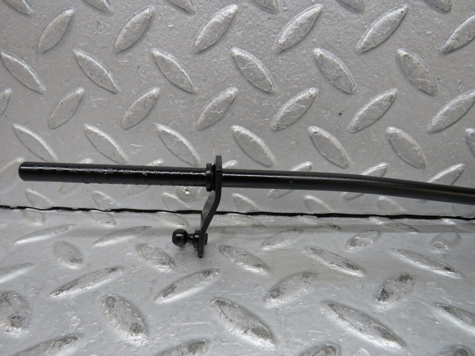 37662 Mercedes-Benz W109 300SEL Throttle Linkage