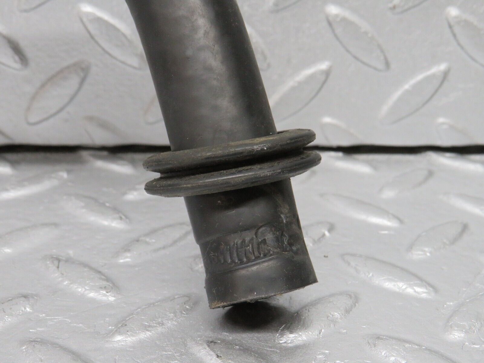 38561 Mercedes-Benz R129 280SL Coupe Coolant Hose Pipe 1298324494