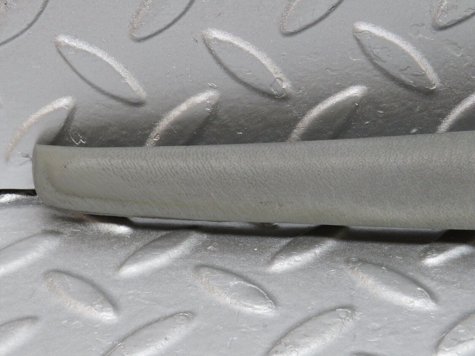 35971 Mercedes-Benz W126 420SE Front Right Door Panel Cover Grey