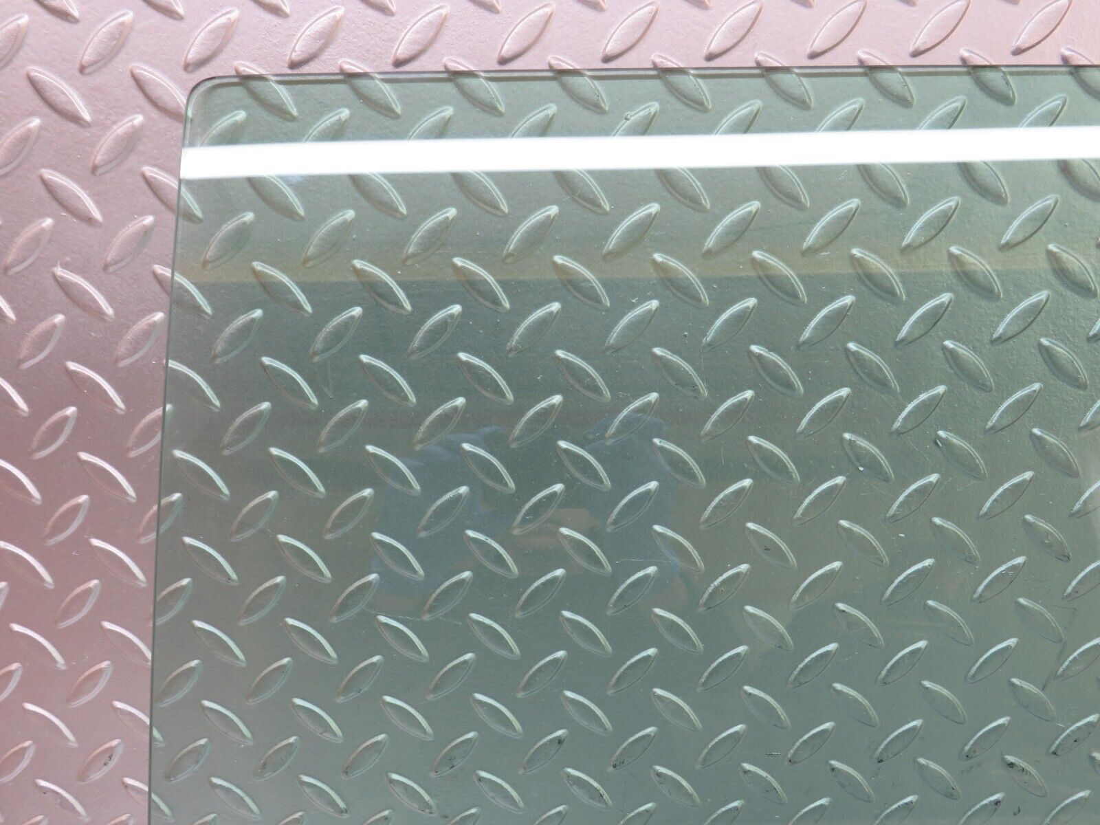 27636 Mercedes-Benz S124 300TE Wagon Rear Left Door Window Glass