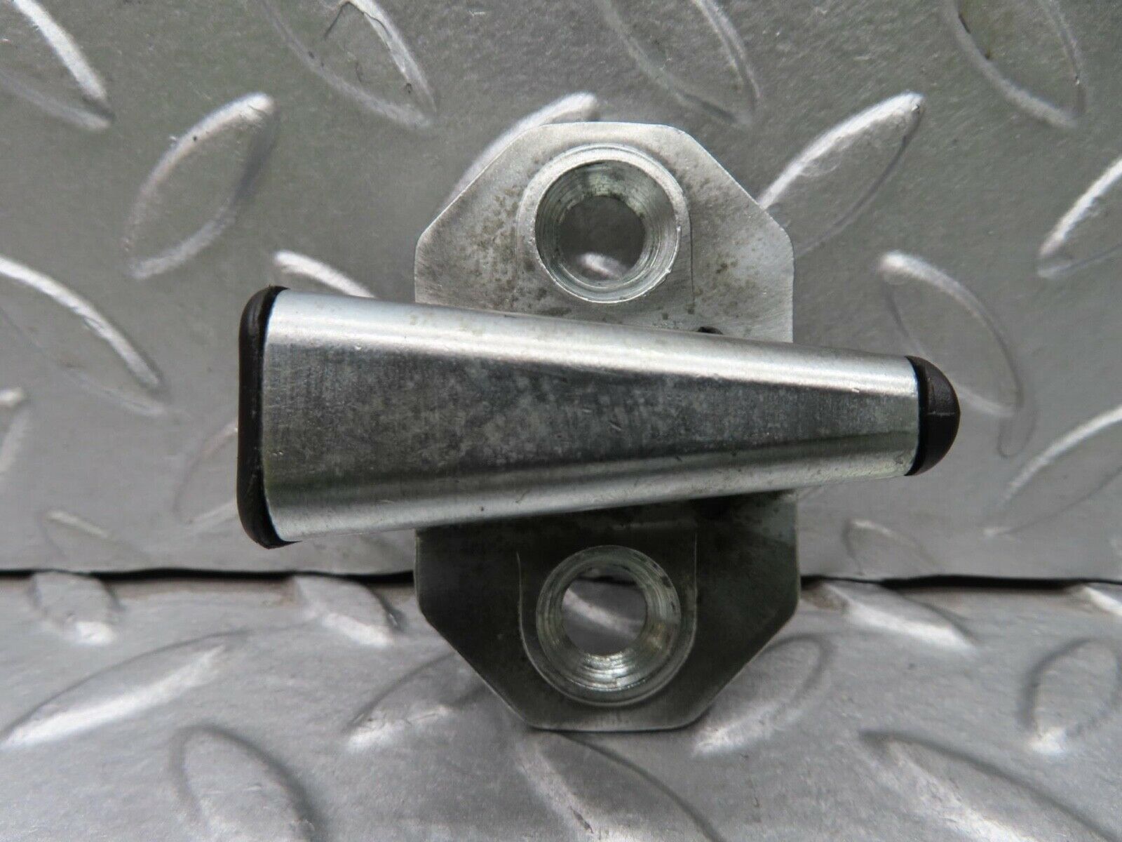 14882 Mercedes-Benz W140 S320 Door Lock Latch Right Side