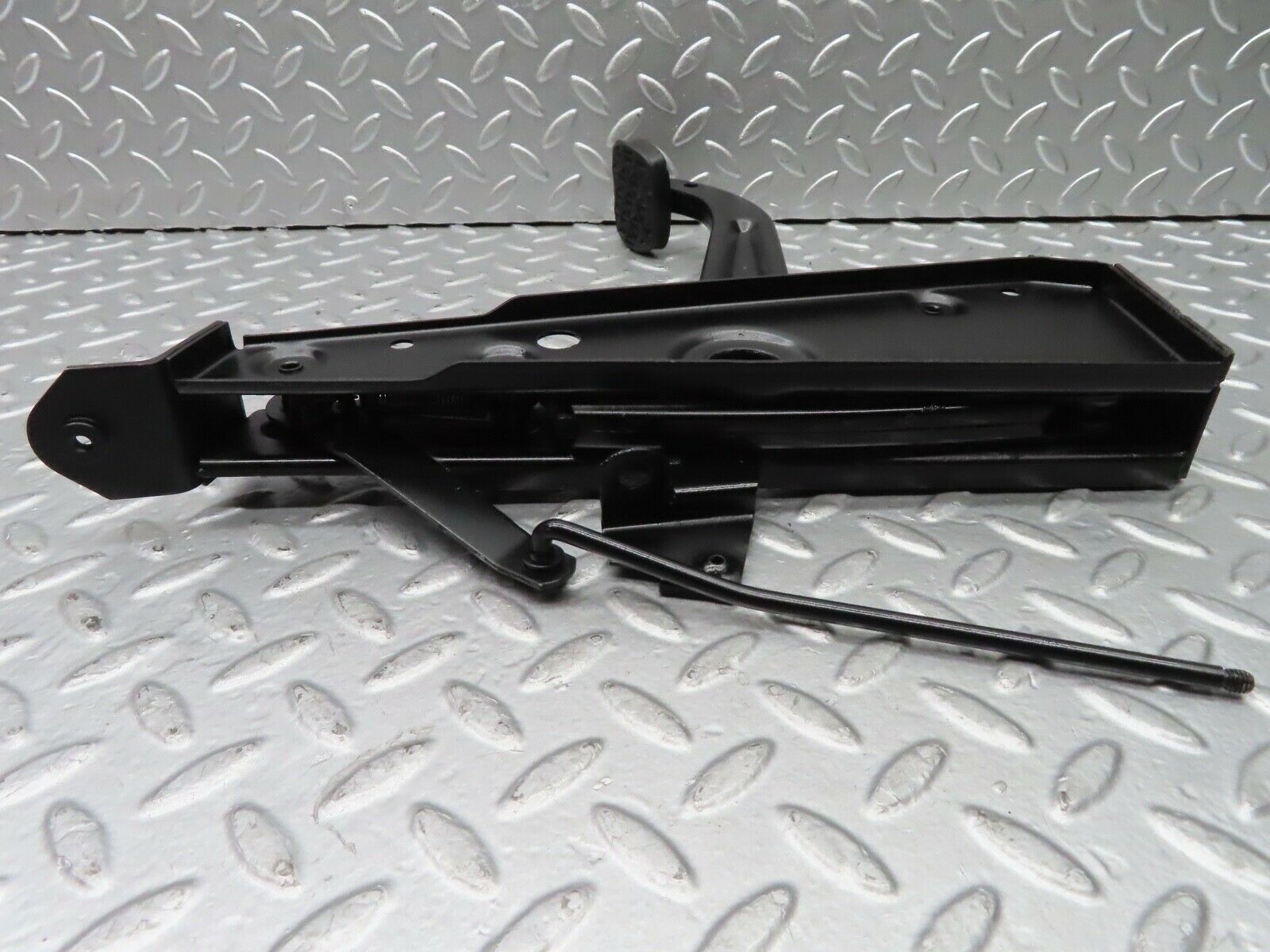 20892 Mercedes-Benz W114 250CE Coupe Parking Brake Pedal