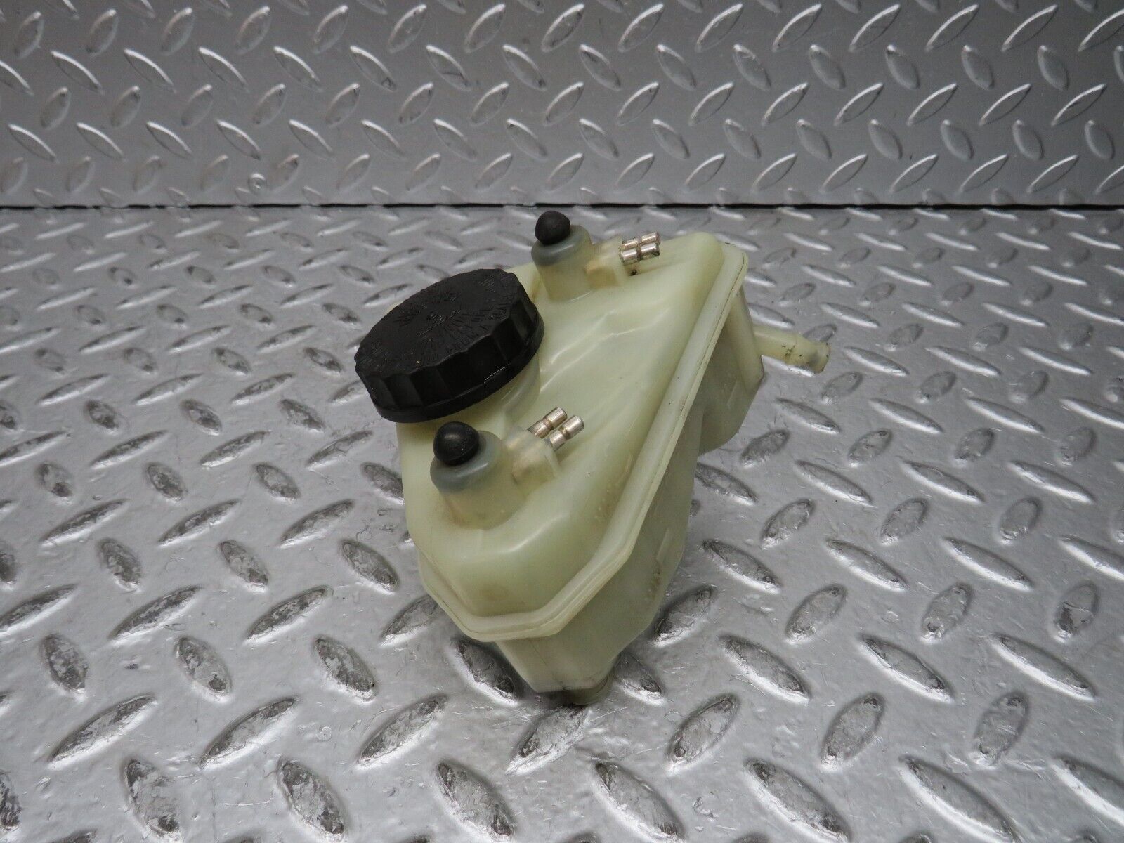 28753 Mercedes-Benz W123 230E Brake Fluid Reservoir Tank DBA