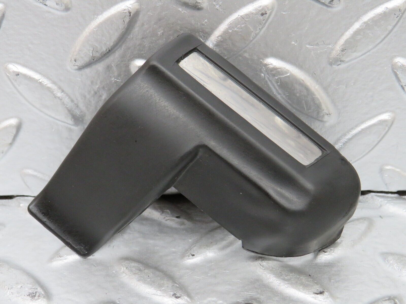 26997 Mercedes-Benz W123 240D Rear Left Fender Wing Lower Moulding Trim