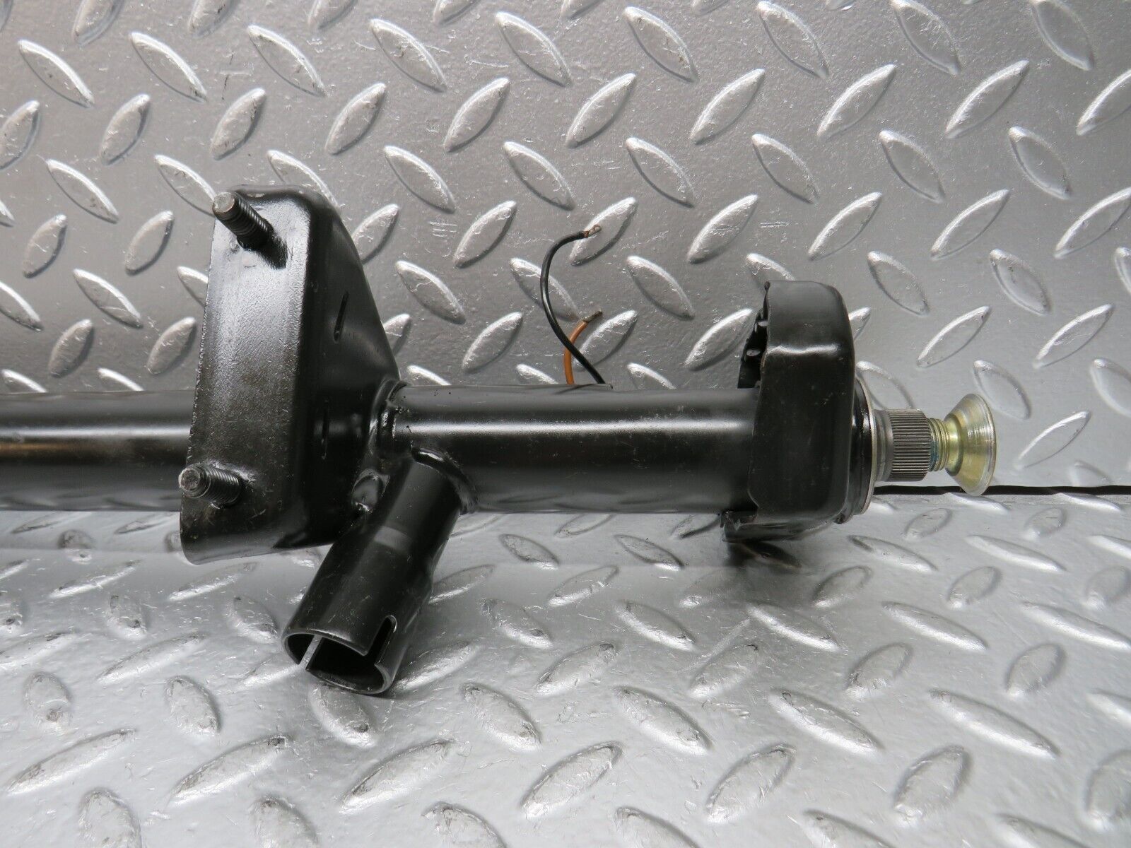 29785 Mercedes-Benz W123 230E Steering Column