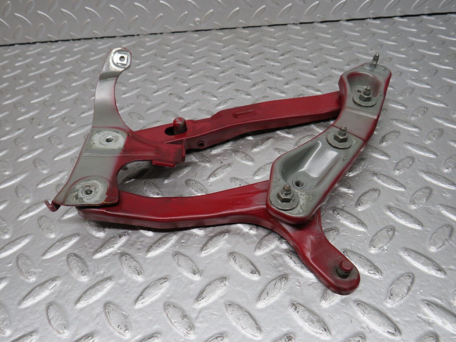 33416 Mercedes-Benz W202 C180 Bonnet Hinge Right Side 2028800228