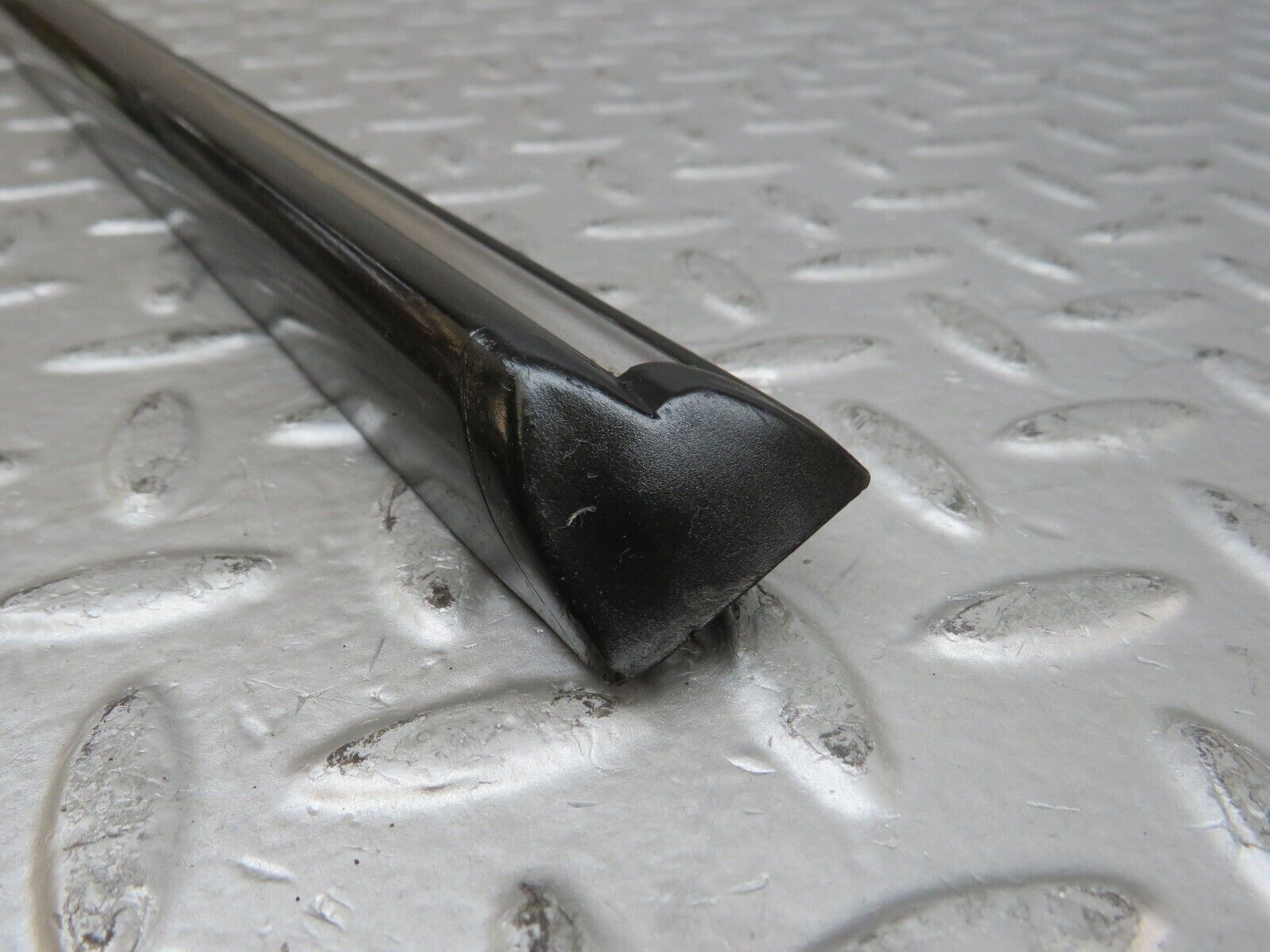 26294 Mercedes-Benz W116 450SE Front Right Door Moulding Trim