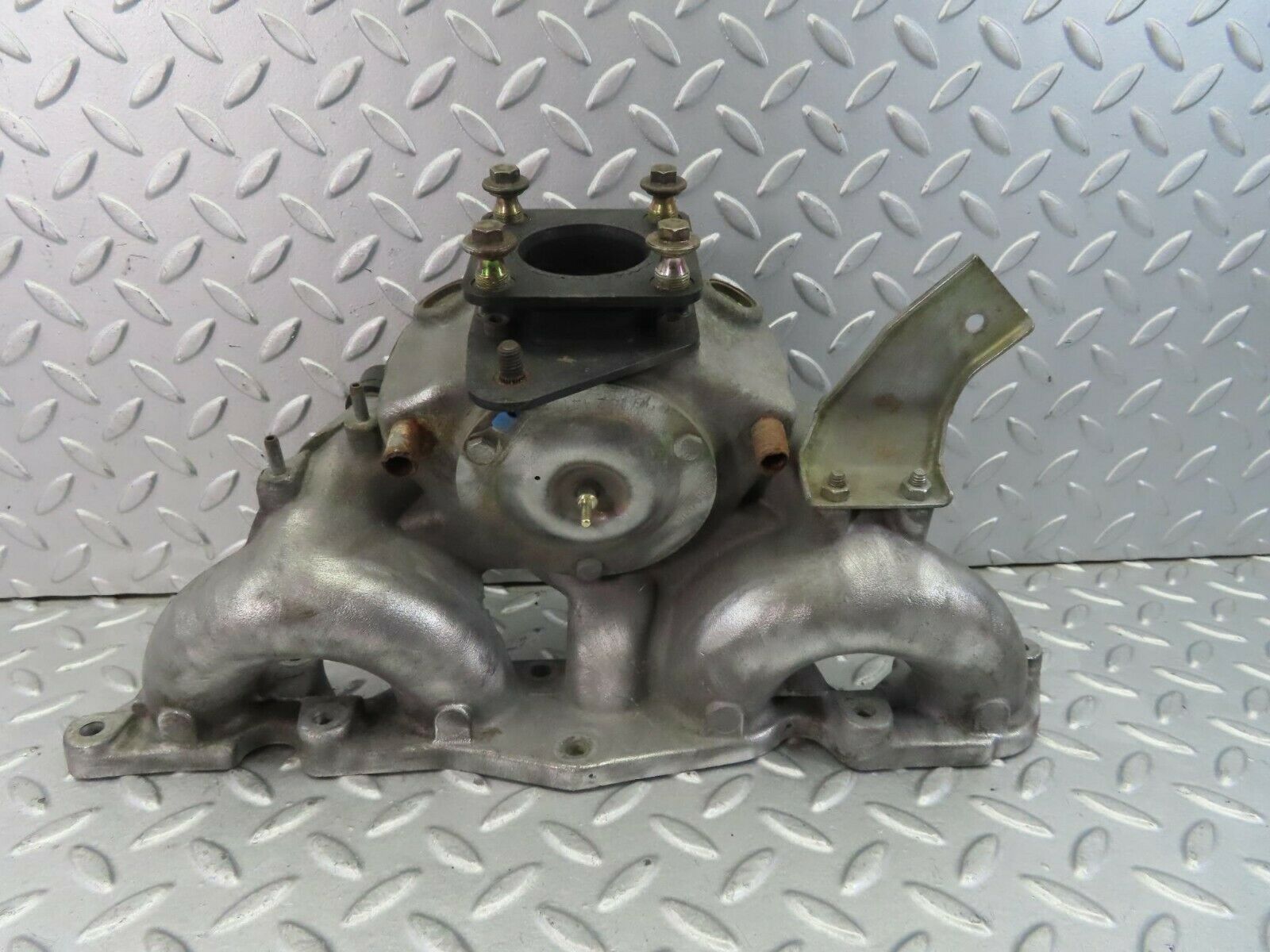 8678 Mercedes-Benz W123 Intake Manifold 1021411601