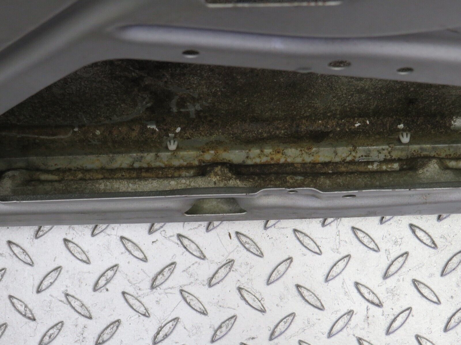 31824 Mercedes-Benz W201 190LE 1.8L Front Right Door