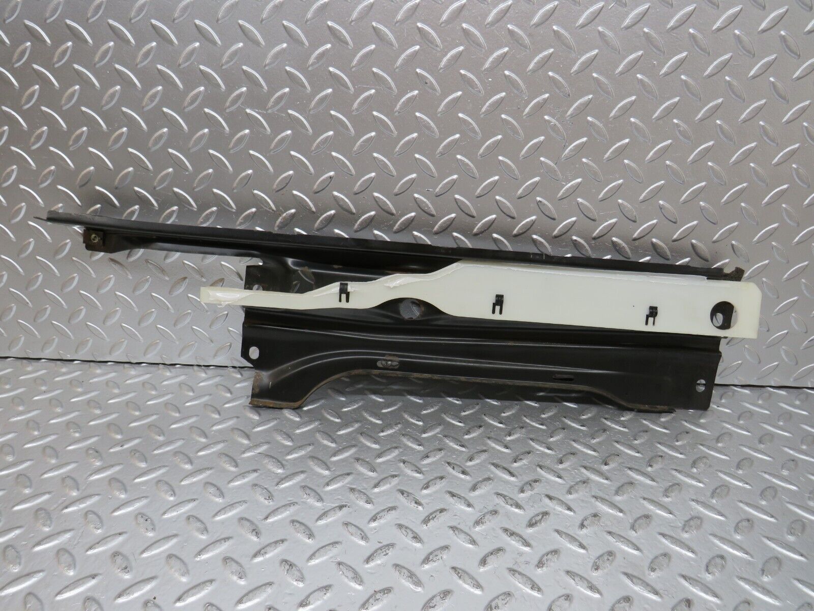 26459 Mercedes-Benz C124 220CE Rear Window Channel Support Left Side