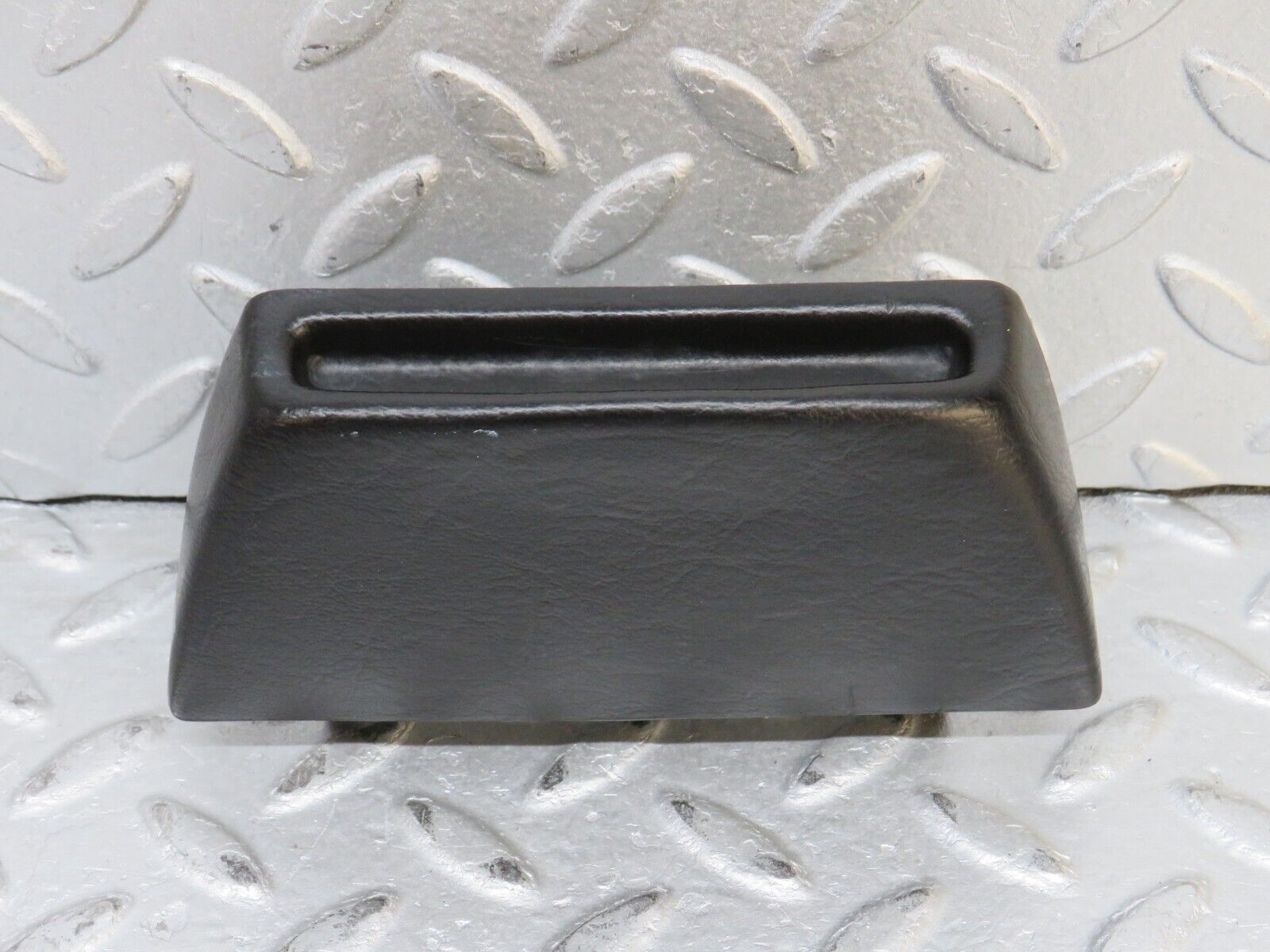 37913 Mercedes-Benz A124 320E Cabriolet Centre Console Rear Ashtray