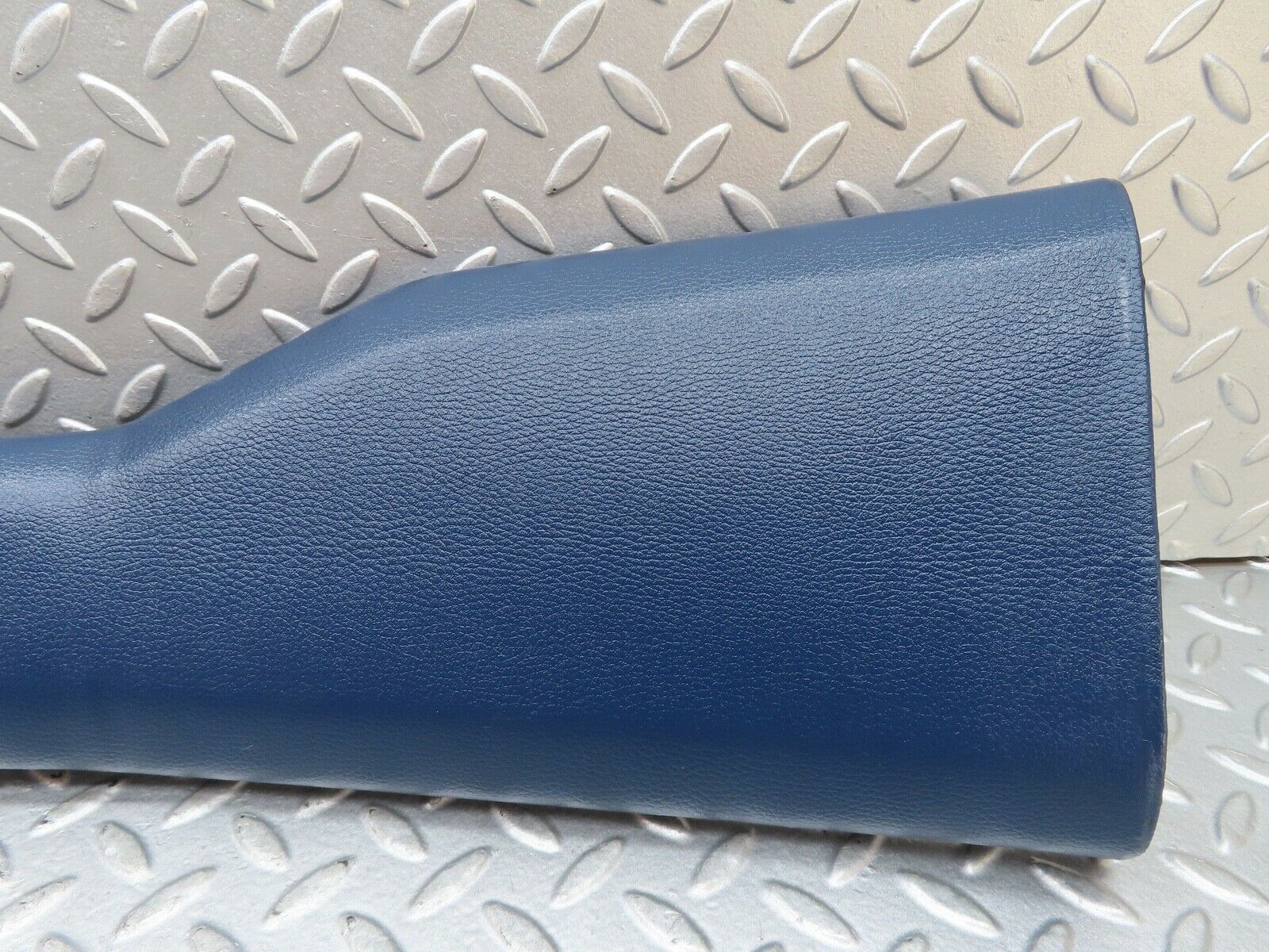 17512 Mercedes-Benz W116 450SEL B Pillar Cover Left Side Blue