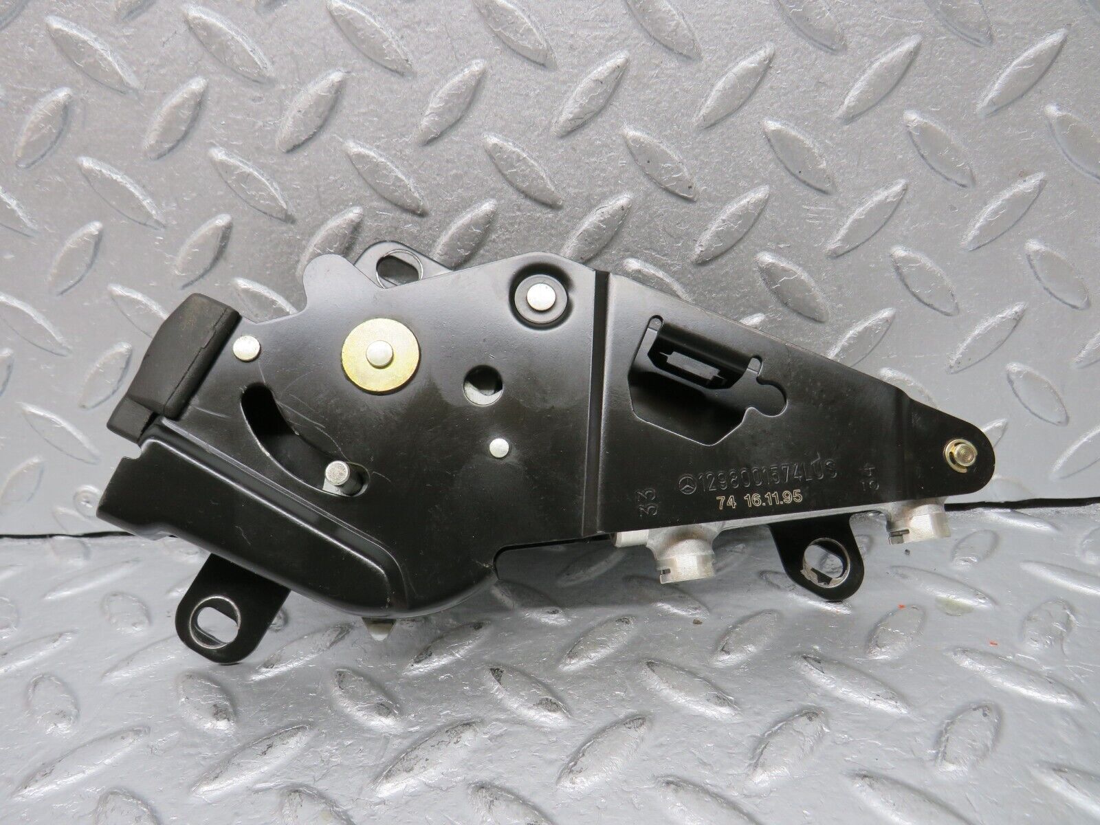 39615 Mercedes-Benz R129 320SL Coupe Roof Lock Left Side 1298001574