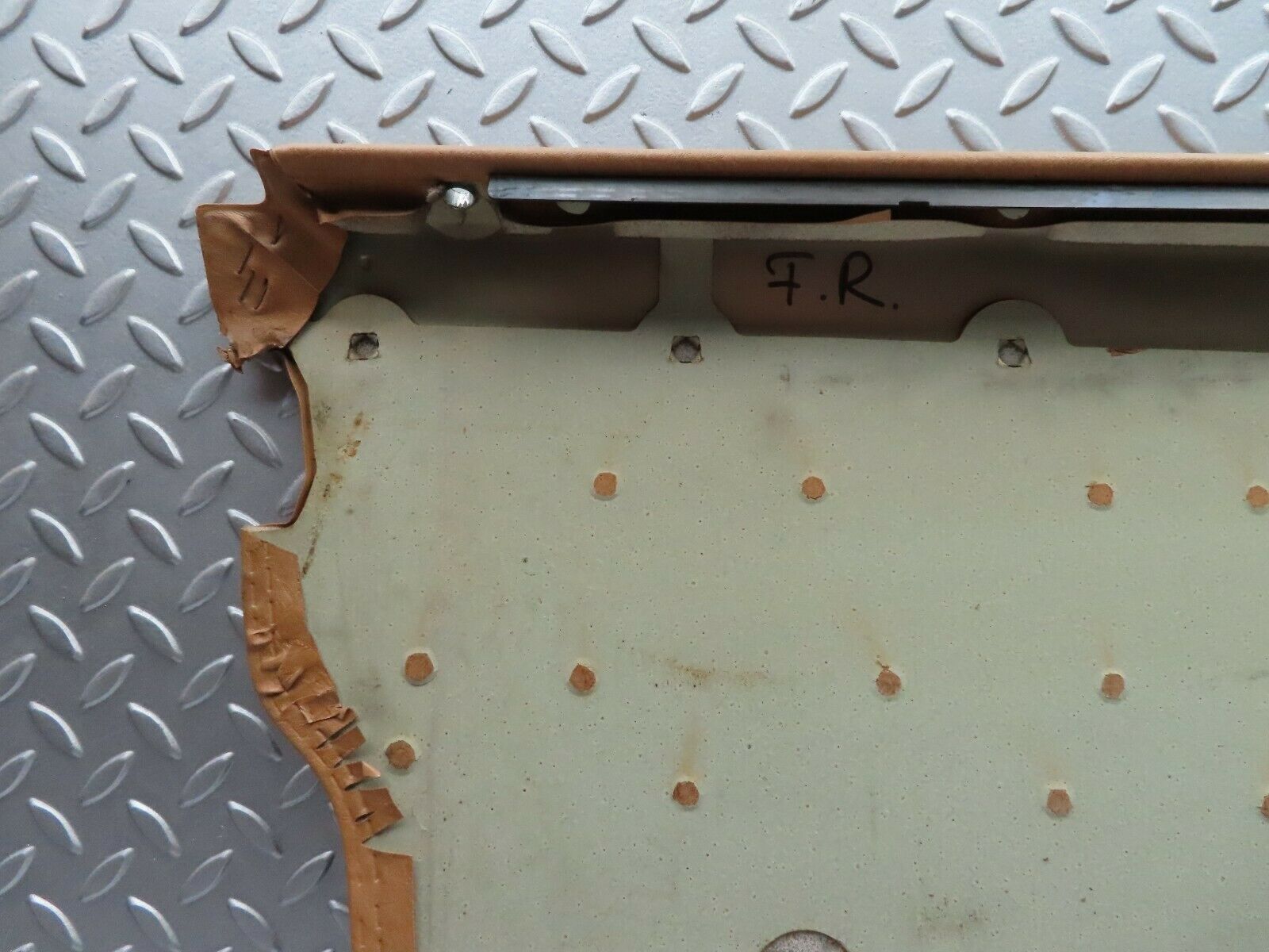 5722 Mercedes-Benz W123 200 Front Right Door Card