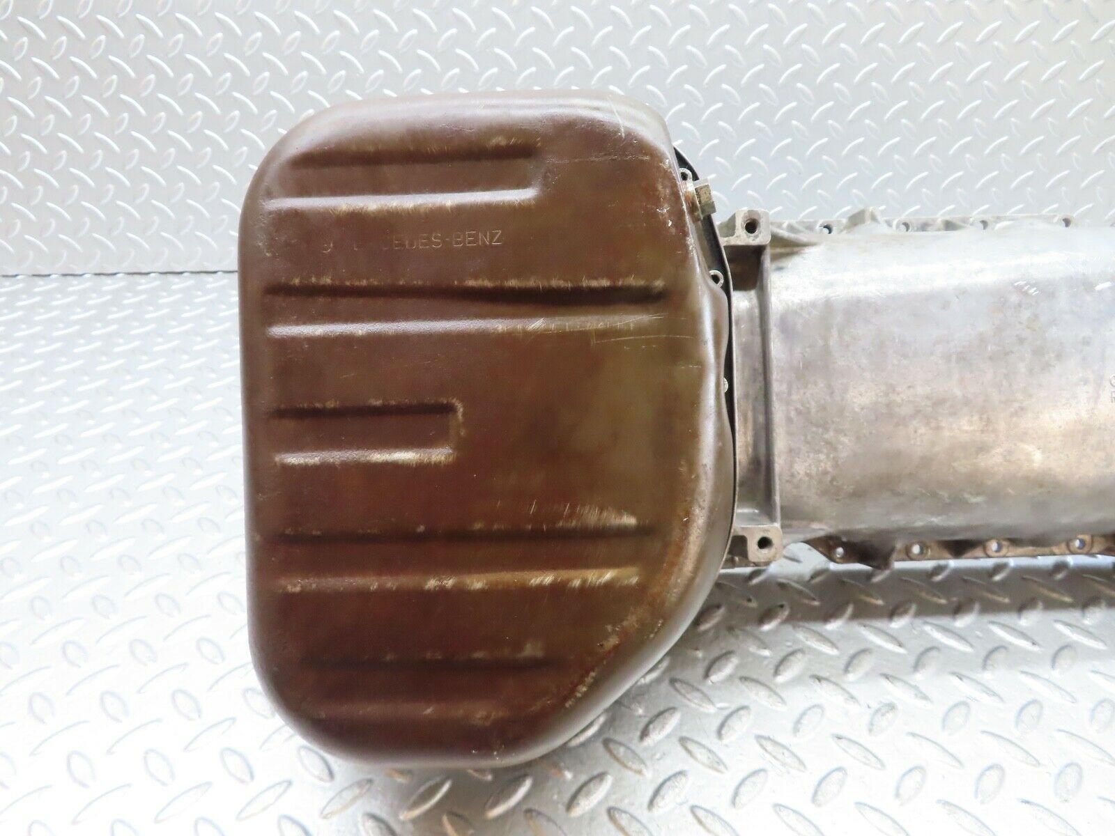 19273 Mercedes-Benz W123 300D Oil Pan Oil Sump 6170140302