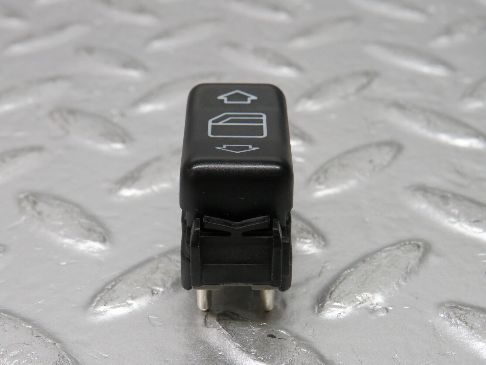 31383 Mercedes-Benz S124 220TE Electric Window Switch Left Side 1248209310