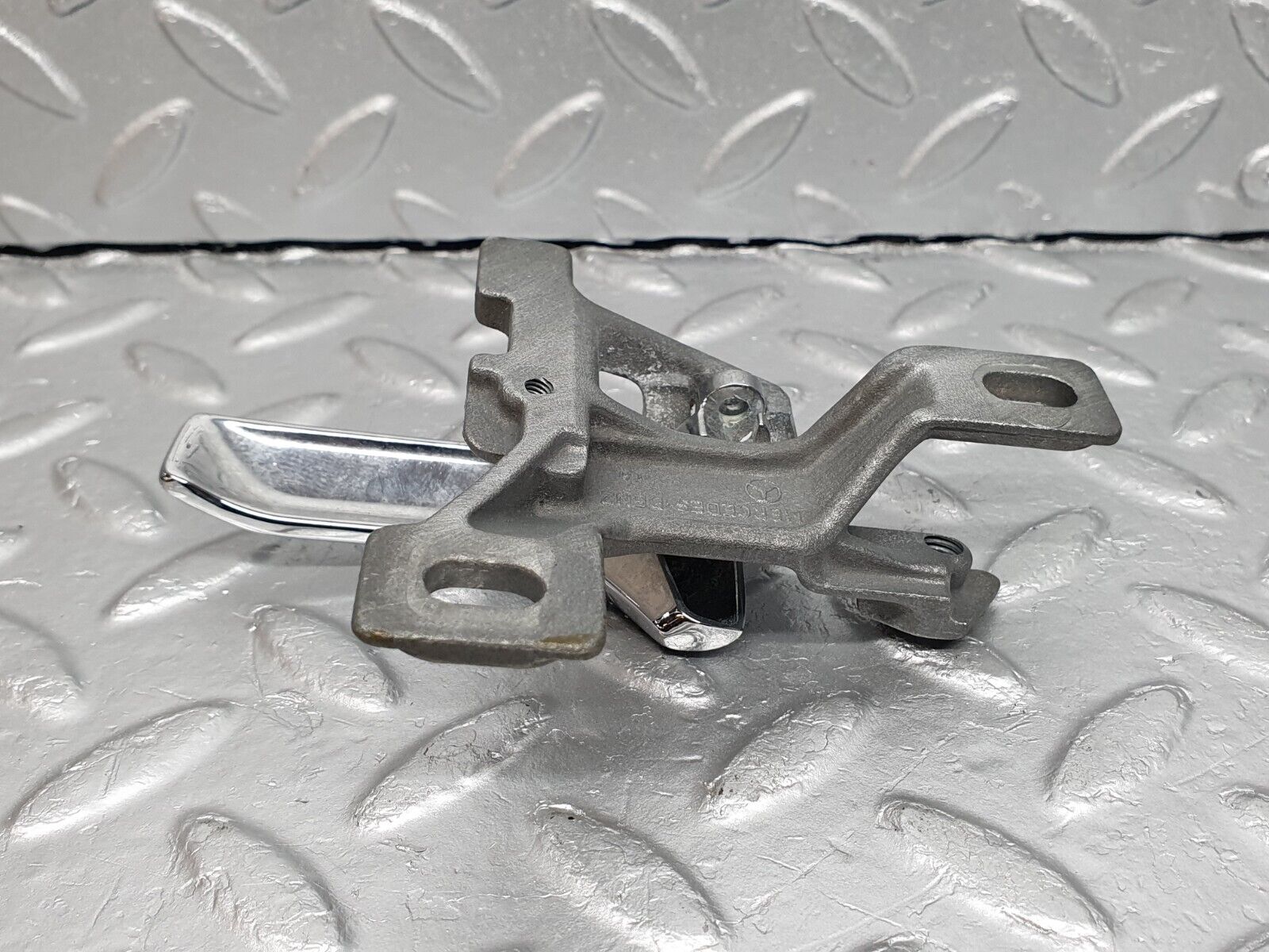 40899 Mercedes-Benz W126 300SE Right Interior Door Handle