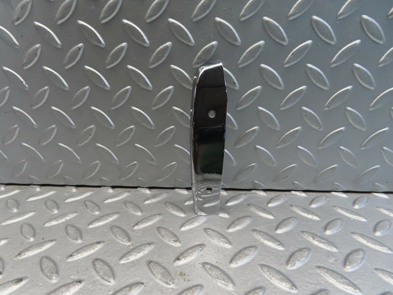 11360 Mercedes-Benz C123 230CE Coupe Left Door Chrome Front Cover