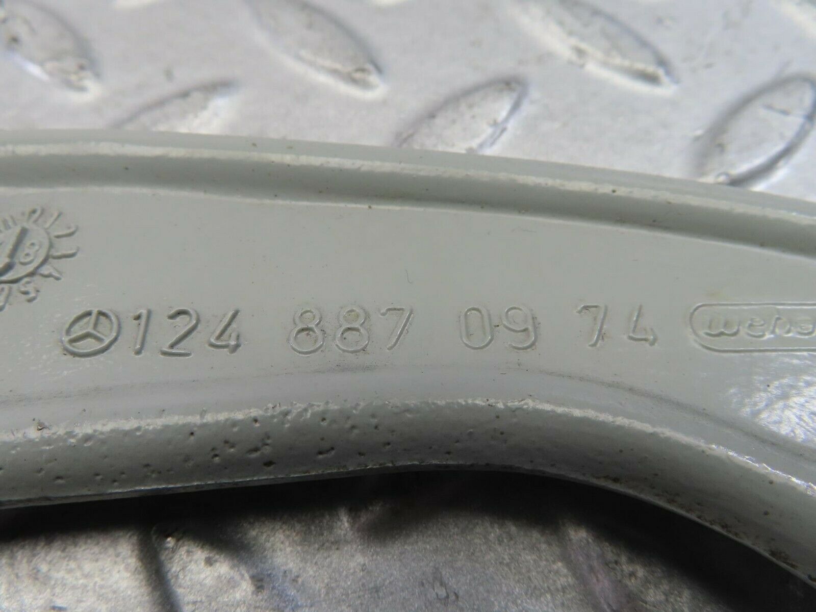 9329 Mercedes-Benz C124 300CE Coupe Bonnet Hinge Right 1248870974