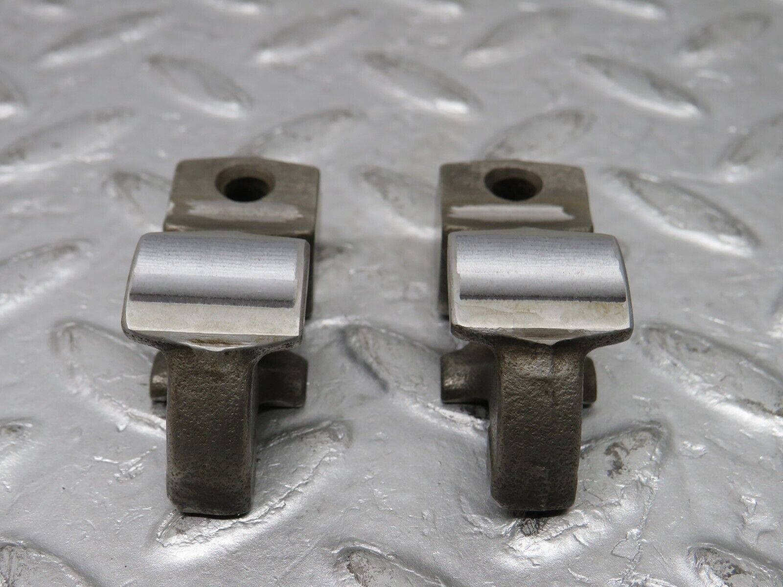 37618 Mercedes-Benz W109 300SEL Valve Rocker Arm With Spring & Tappet