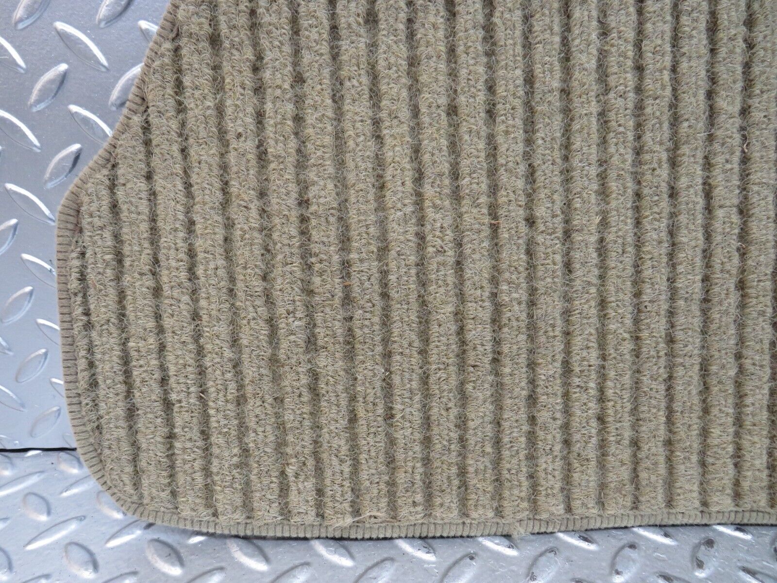 28924 Mercedes-Benz C124 320CE Coupe Rear Right Floor Carpet Beige