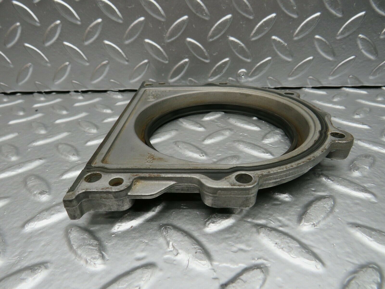 22442 Mercedes-Benz C124 E220 Coupe Crankshaft Rear Sealing Cover