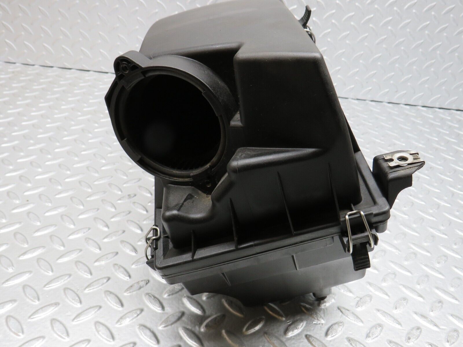 39673 Mercedes-Benz R129 320SL Coupe Air Filter Box Housing 1040900501 4616885903