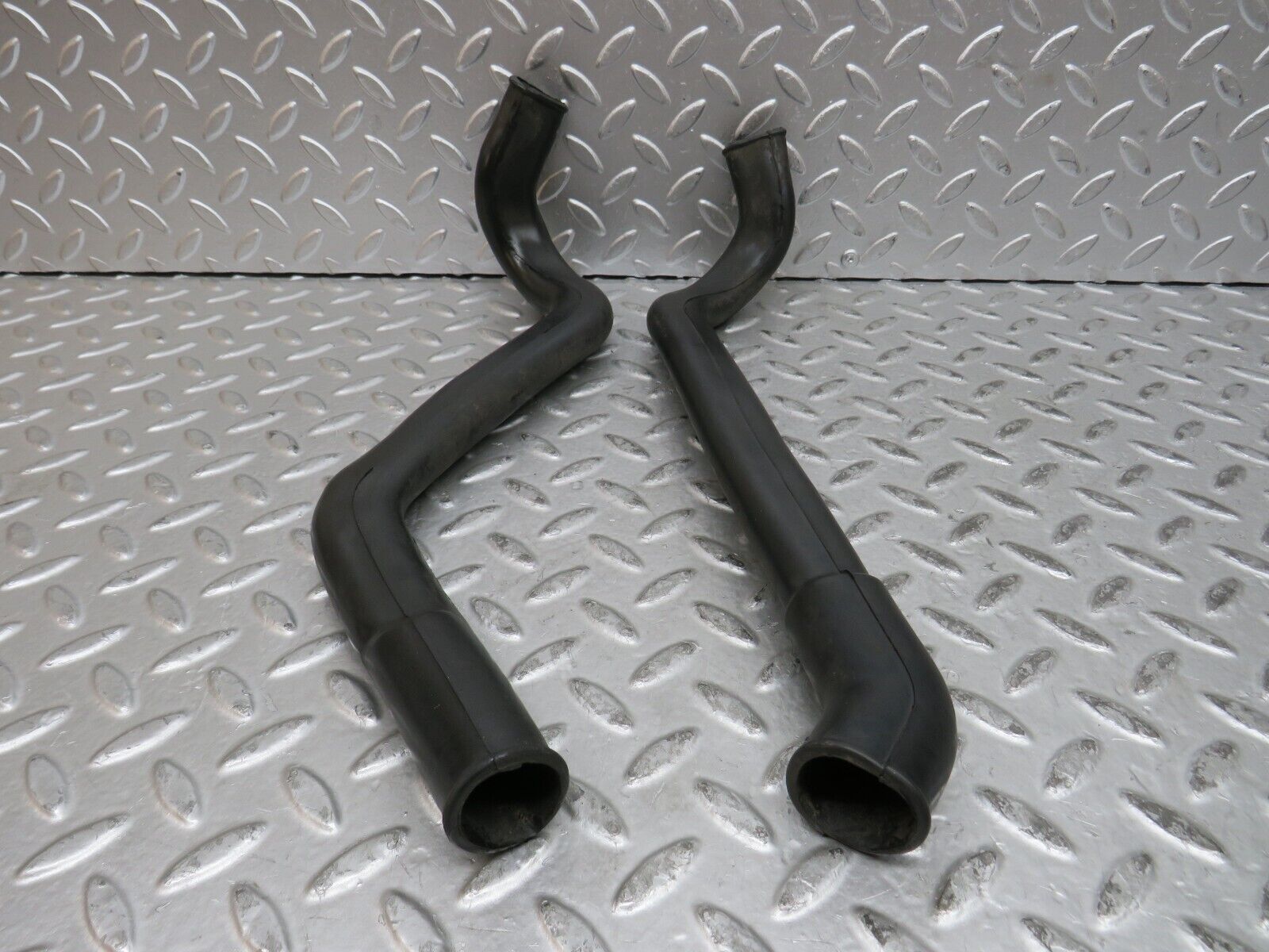 29156 Mercedes-Benz C124 320CE Water Drain Hose Pair 1246280394 1246280194