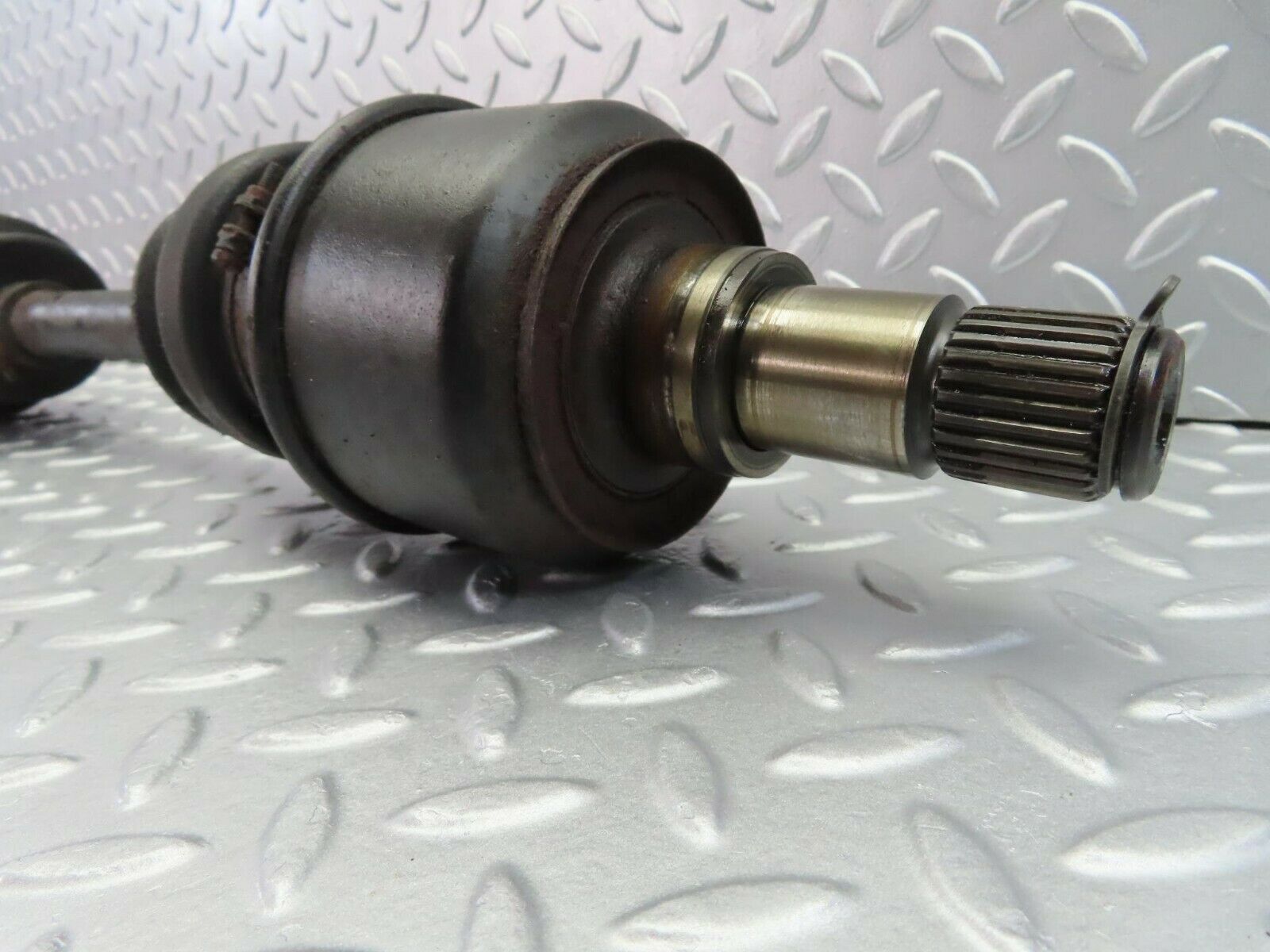 9785 Mercedes-Benz W115 220D Axle Shaft Drive Shaft