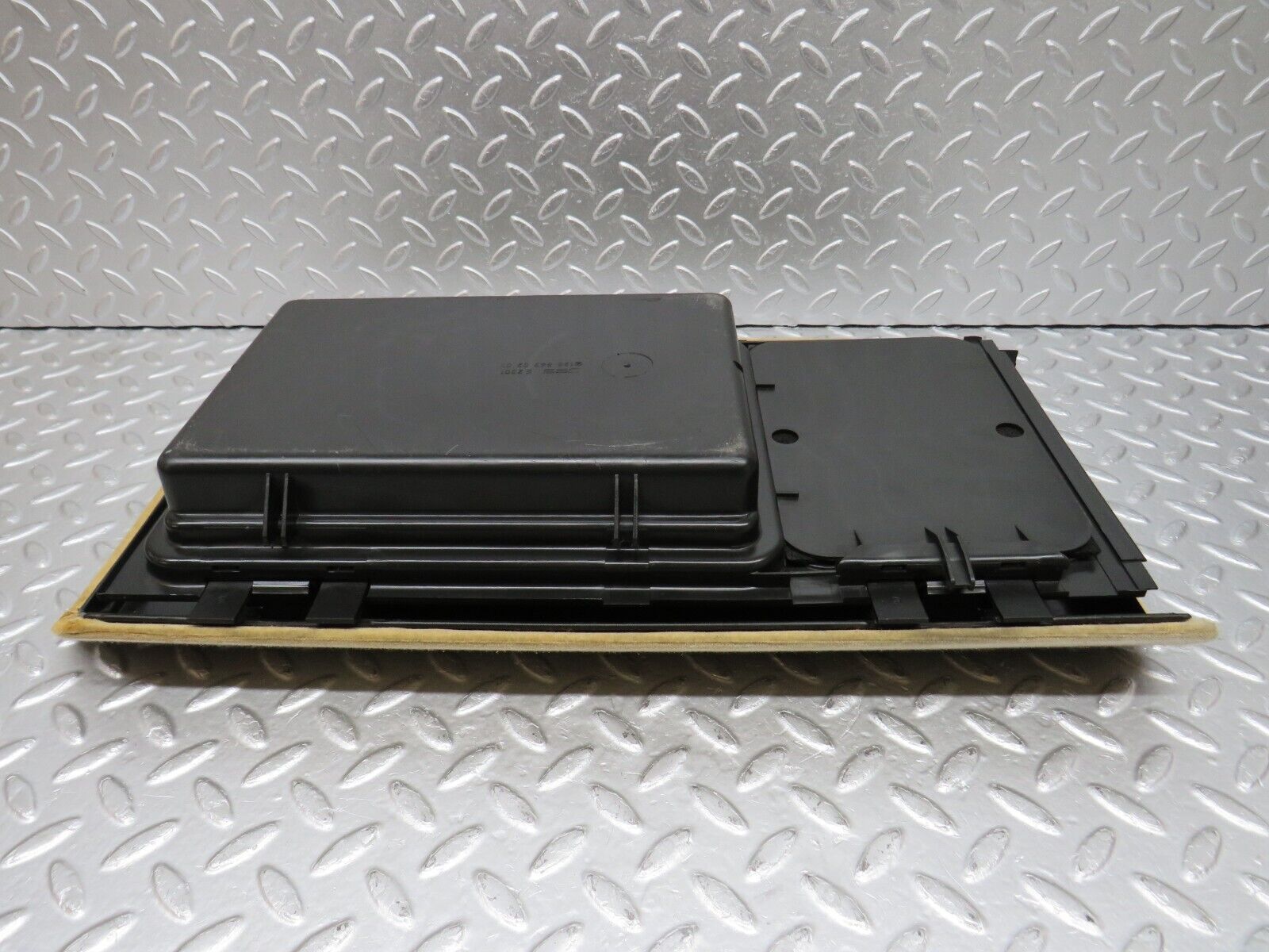 34388 Mercedes-Benz C126 380SEC Rear Right Parcel Shelf Storage 1268430207