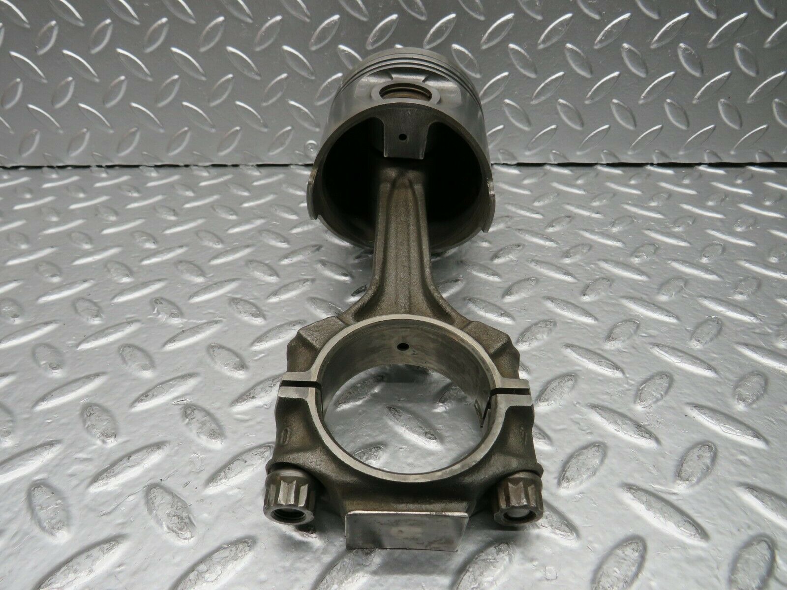 22796 Mercedes-Benz C107 450SLC Coupe Piston With Connecting Rod 92.48 mm