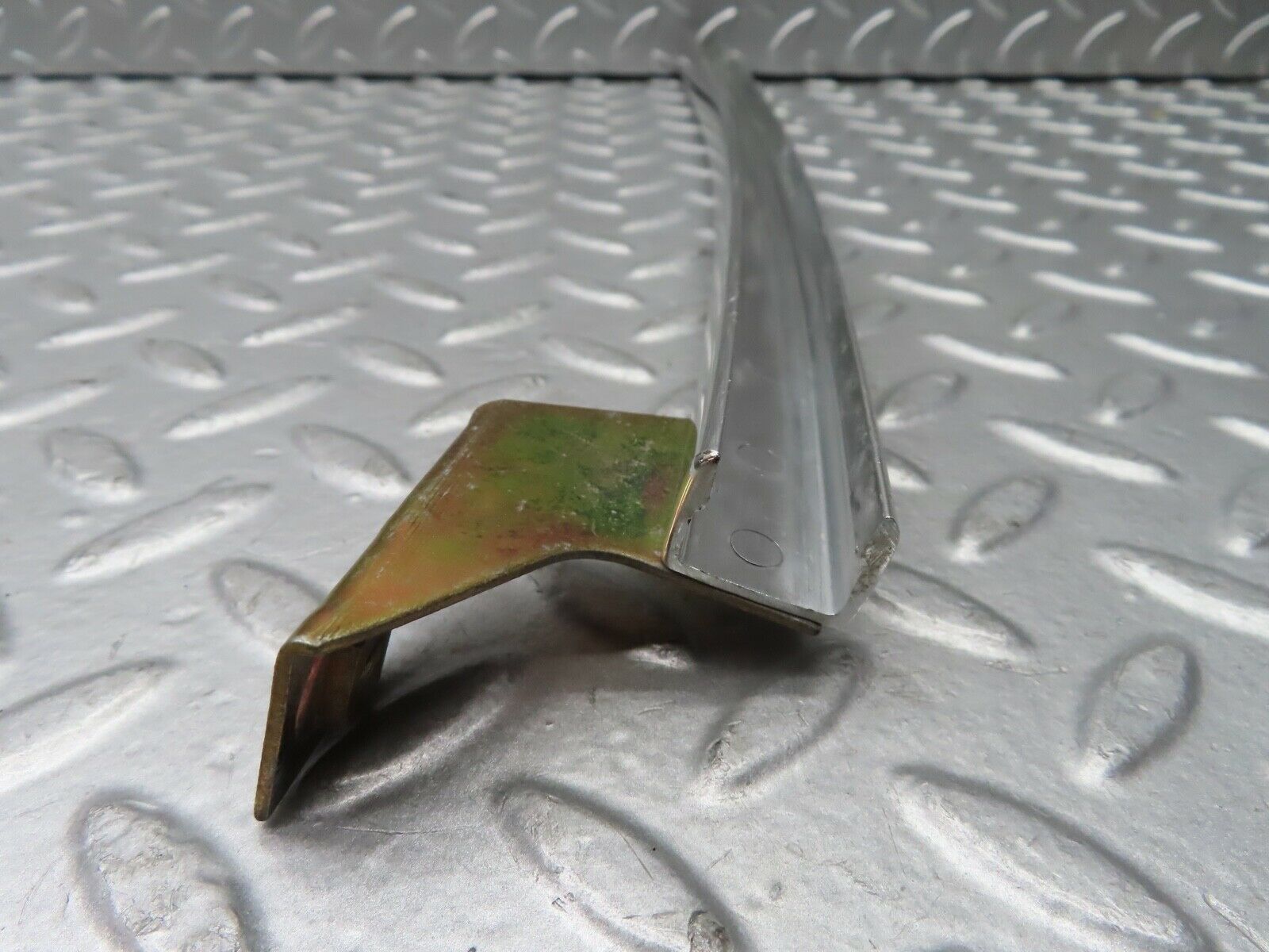 21575 Mercedes-Benz W126 300SE Rear Left Door Chrome Window Channel