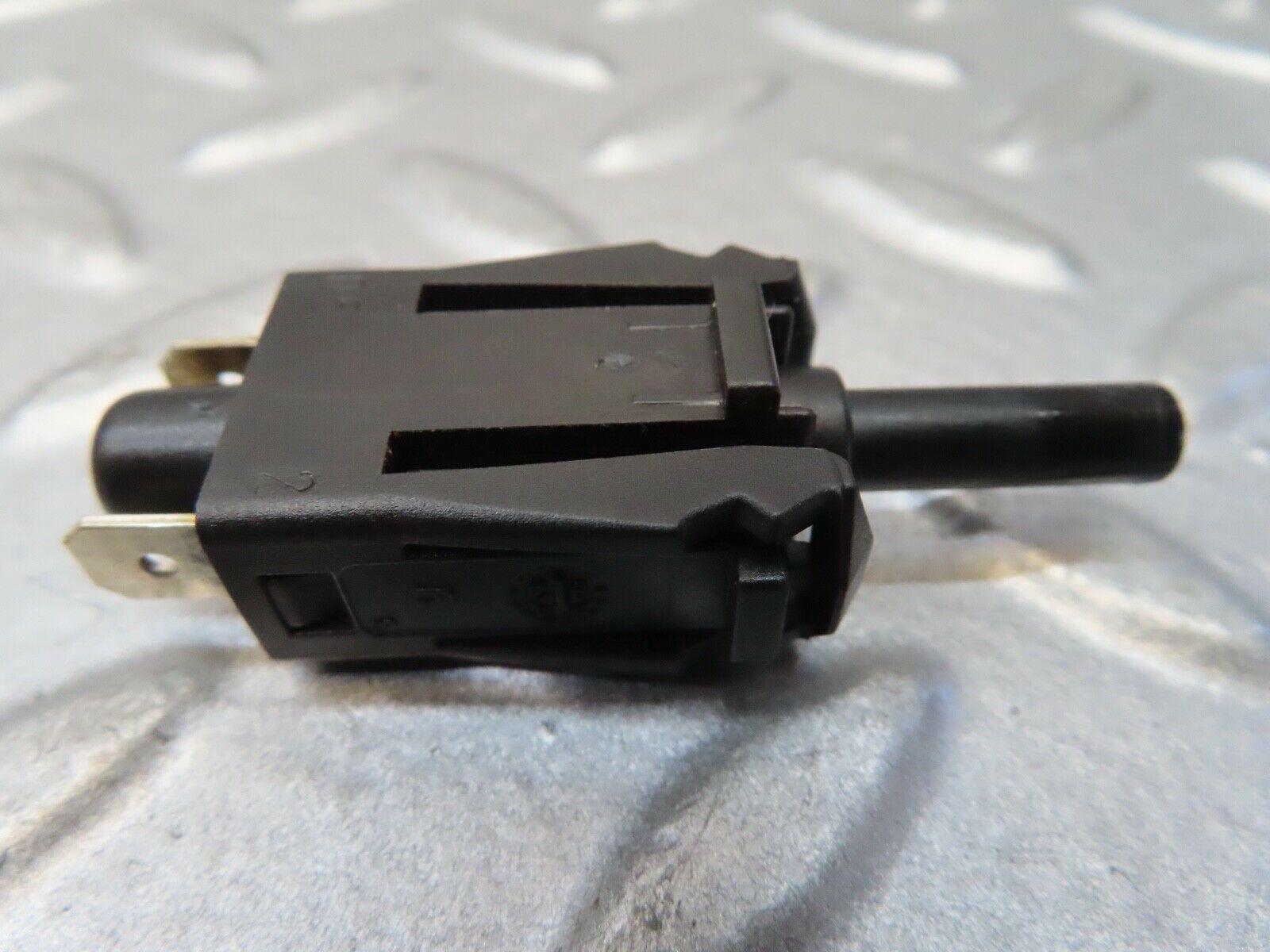 17408 Mercedes-Benz R129 300SL Coupe Door Contact Switch 0015458714