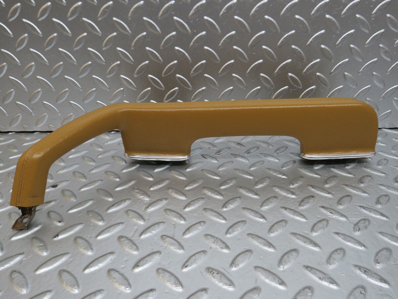 25437 Mercedes-Benz W123 200 Interior Door Handle Front Left