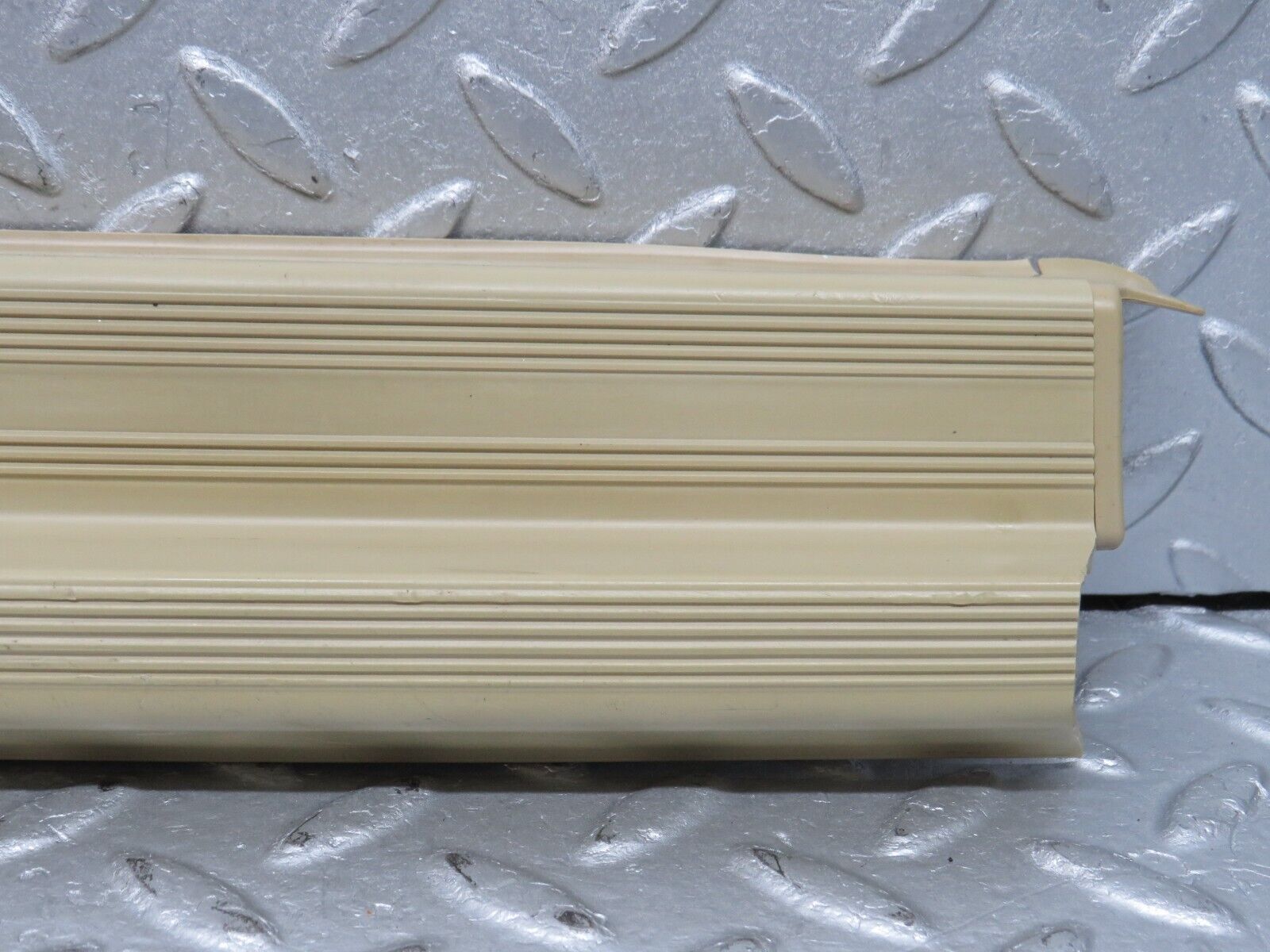 38714 Mercedes-Benz W201 190E 2.6L Rear Left Door Sill Trim Beige